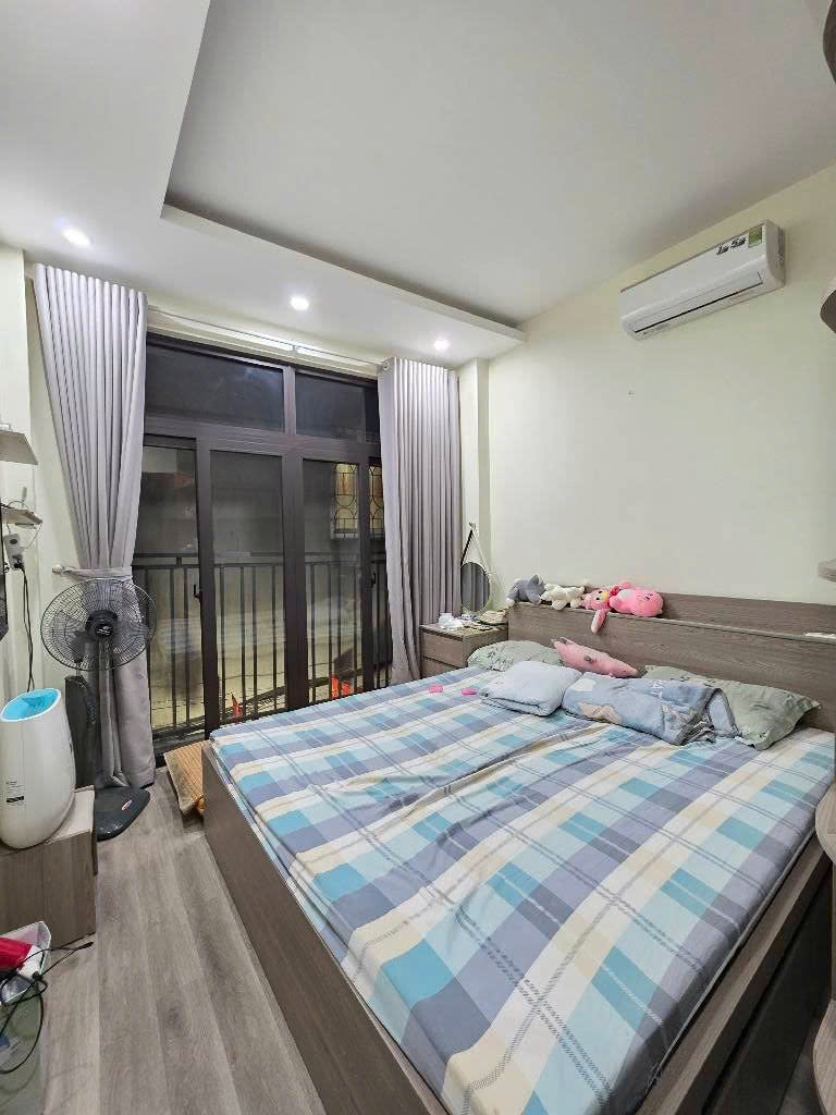 Cần bán Nhà mặt tiền đường Tân Mai, Phường Tân Mai, Diện tích 34m², Giá 4.65 Tỷ 3