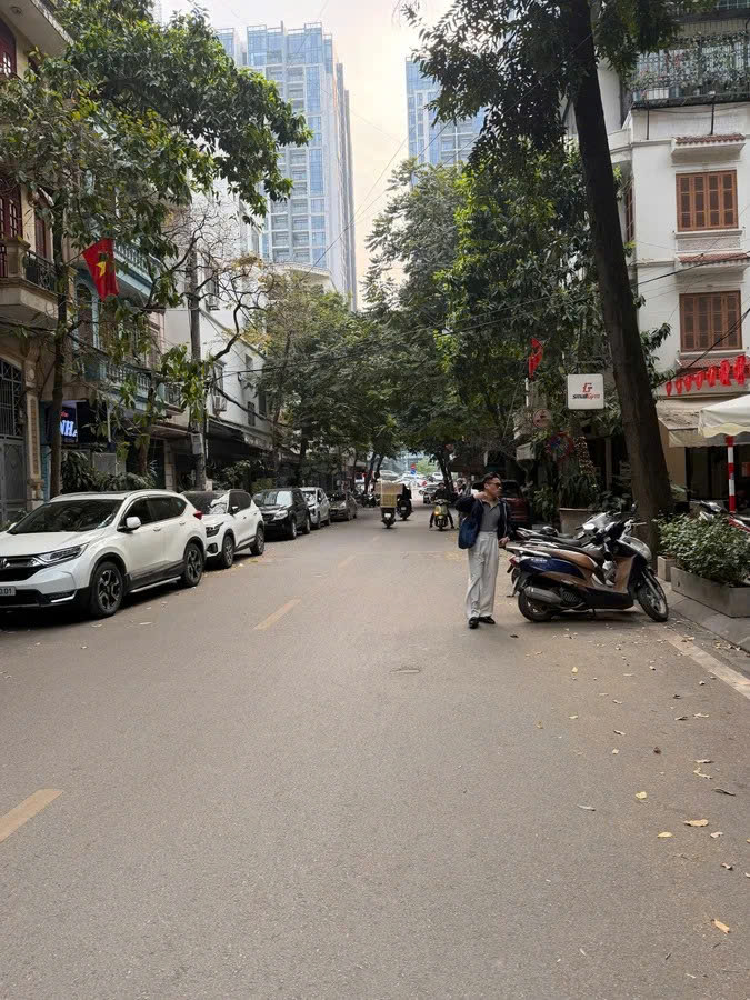 Bán Nhà Đầm Trấu 47m2. 5 tầng. mặt tiền 6m. giá 20 TỶ Hai Bà Trưng Hà Nội 5