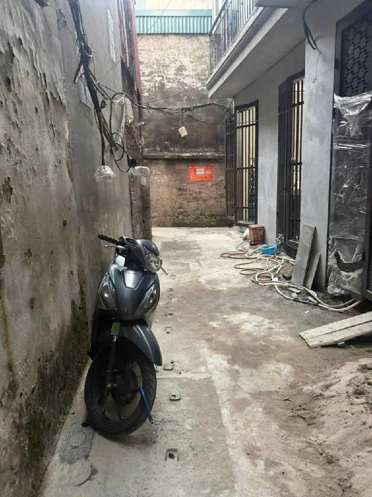 Cần bán Nhà mặt tiền đường Nguyễn Khoái, Phường Vĩnh Tuy, Diện tích 40m², Giá 8.5 Tỷ 5