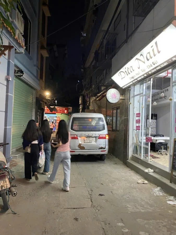 Bán Nhà Kim Giang 39m2. 4 tầng. mặt tiền 4.2m. giá 11.5 tỷ Hoàng Mai Hà Nội