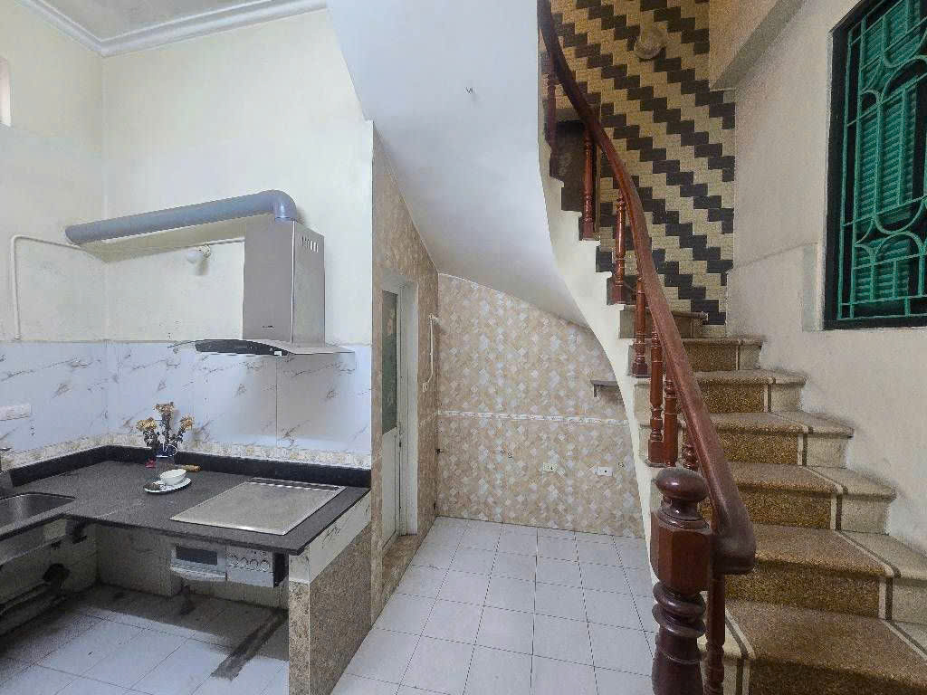 Cần bán Nhà mặt tiền đường Yên Duyên, Phường Yên Sở, Diện tích 56m², Giá 19 Tỷ 4