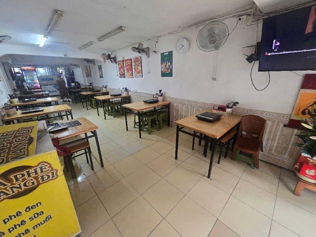 Cần bán Nhà mặt tiền đường Lê Thanh Nghị, Phường Bách Khoa, Diện tích 100m², Giá 11.5 Tỷ 2