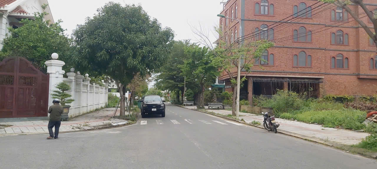 48 tỷ/236m2,Đất Quận Hải Châu,sát vòng quay Mặt Trời,Siêu Thị Lotte,đường Nại Nam 8 và Đỗ Pháp Thu 5