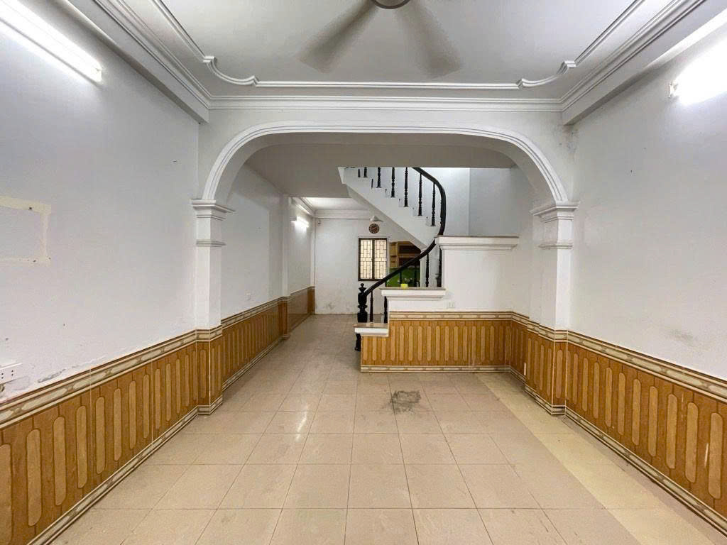 Cần bán Nhà mặt tiền đường Trương Định, Phường Hoàng Văn Thụ, Diện tích 40m², Giá 9.5 Tỷ 4