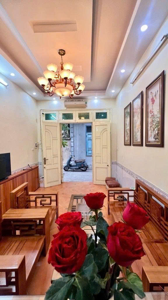 Cần bán Nhà mặt tiền đường Hoàng Mai, Phường Hoàng Văn Thụ, Diện tích 35m², Giá 8.2 Tỷ