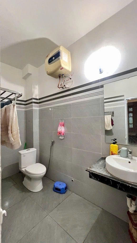 Cần bán Nhà mặt tiền đường Hoàng Mai, Phường Hoàng Văn Thụ, Diện tích 35m², Giá 8.2 Tỷ 3