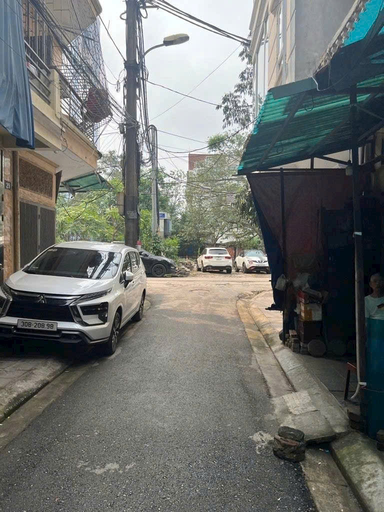 Cần bán Nhà mặt tiền đường Tam Trinh, Phường Mai Động, Diện tích 50m², Giá 15 Tỷ 3