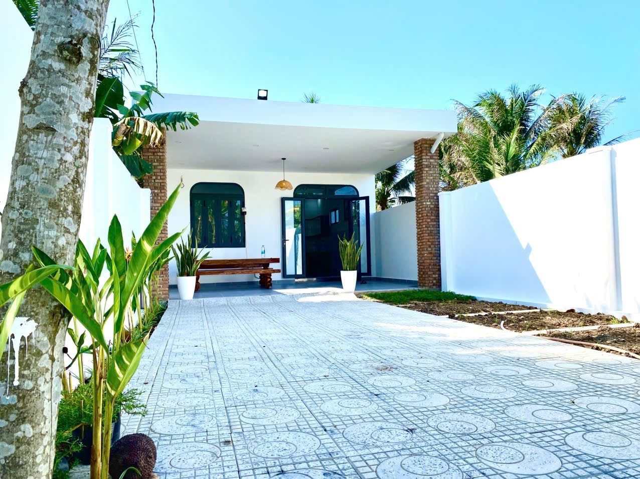 Bán nhà sân vườn Diên Phước - Diên Khánh thiết kế hiện đại kết hợp hài hoà với thiên nhiên