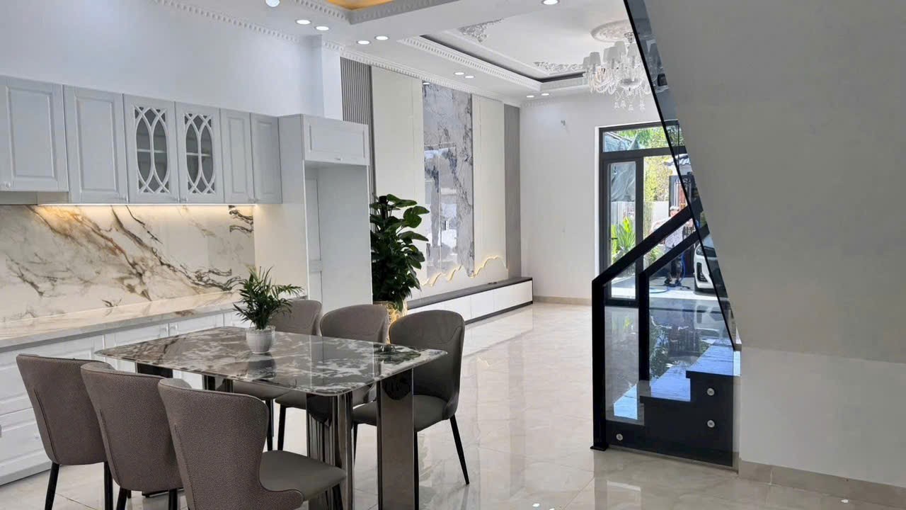 Bán nhà Diên Phú 1 trệt 1 lầu đúc mái ngói thật mặt đường nhựa Hương Lộ 45 10