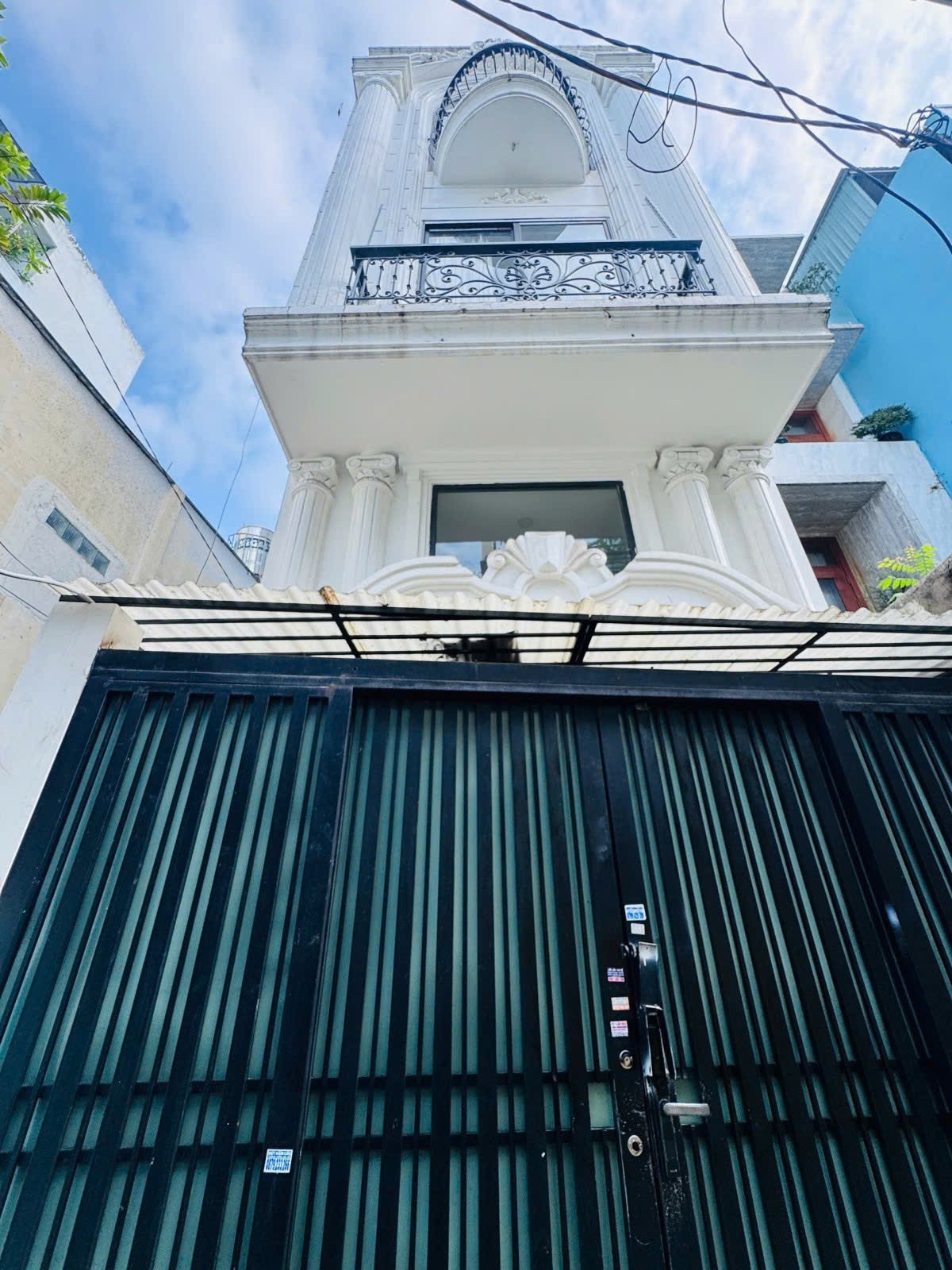 NHÀ DÒNG TIỀN TÂN BÌNH - 15 PHÒNG THU 85TR/THÁNG - 104m² (4.2x25) 13.5 TỶ