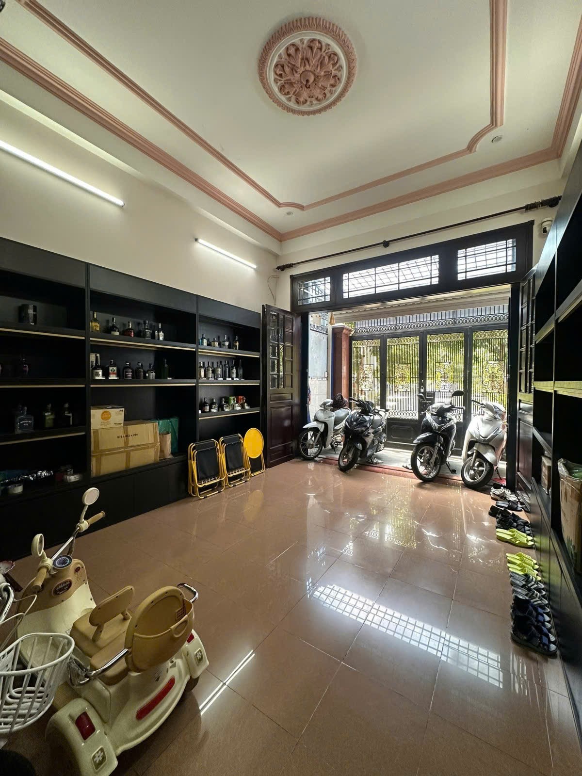 ĐỊNH CƯ BÁN GẤP - NHÀ 5 TẦNG VIEW CÔNG VIÊN - NGAY NGUYỄN GIA TRÍ (D2) BÌNH THẠNH 14