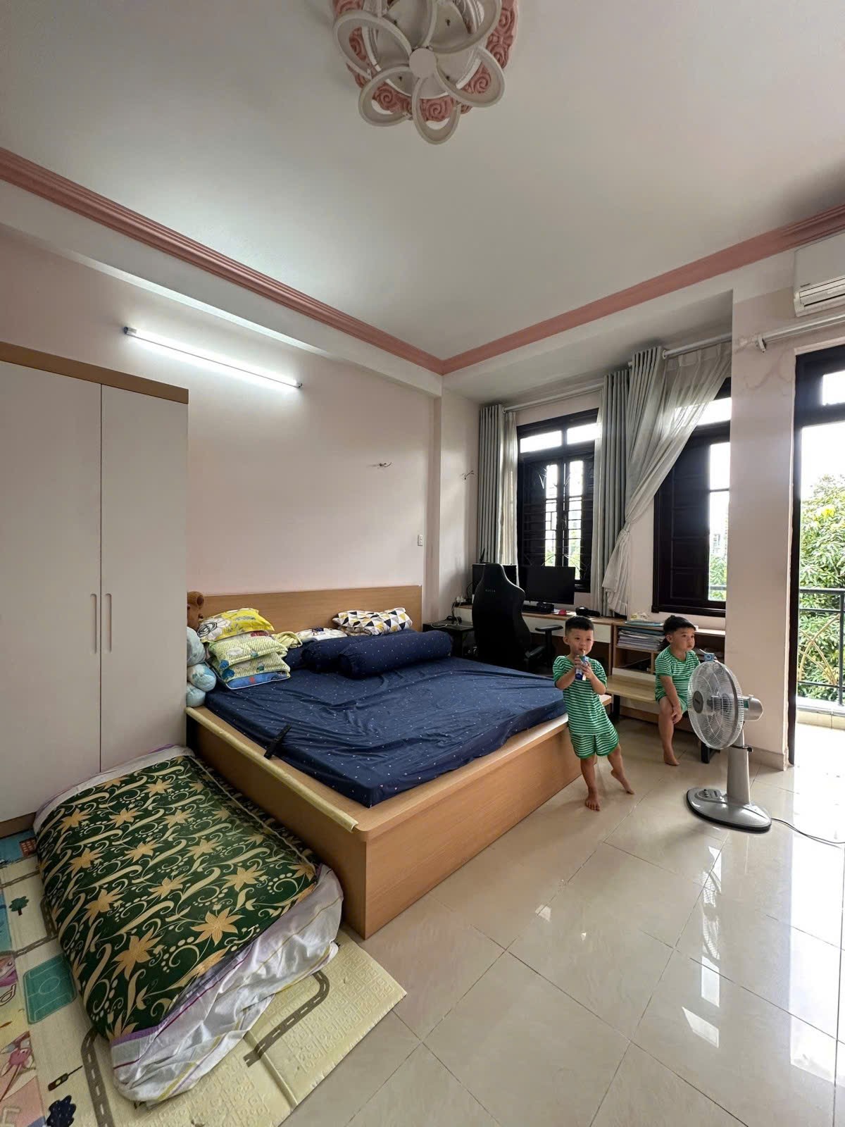 ĐỊNH CƯ BÁN GẤP - NHÀ 5 TẦNG VIEW CÔNG VIÊN - NGAY NGUYỄN GIA TRÍ (D2) BÌNH THẠNH 7