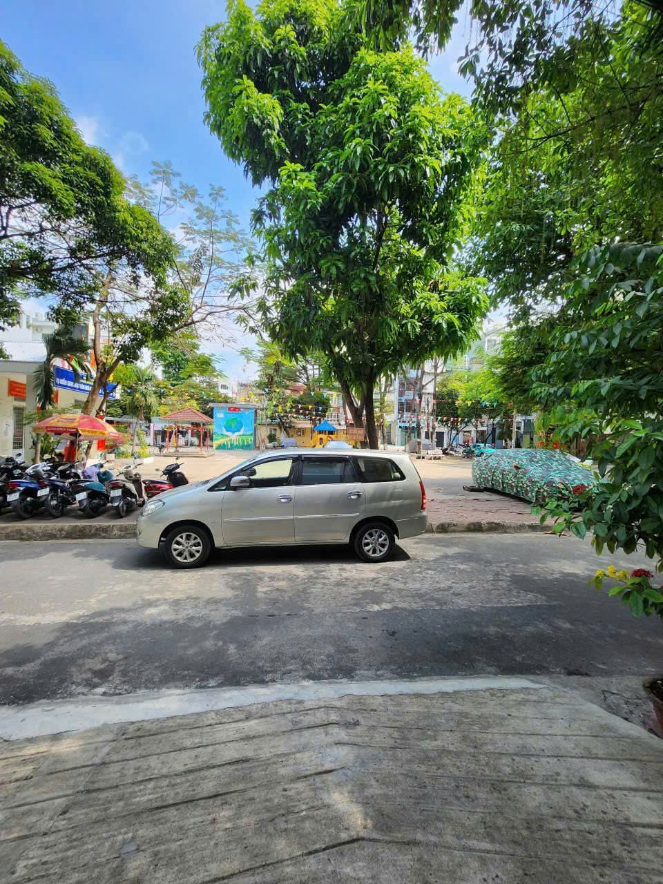 ĐỊNH CƯ BÁN GẤP - NHÀ 5 TẦNG VIEW CÔNG VIÊN - NGAY NGUYỄN GIA TRÍ (D2) BÌNH THẠNH