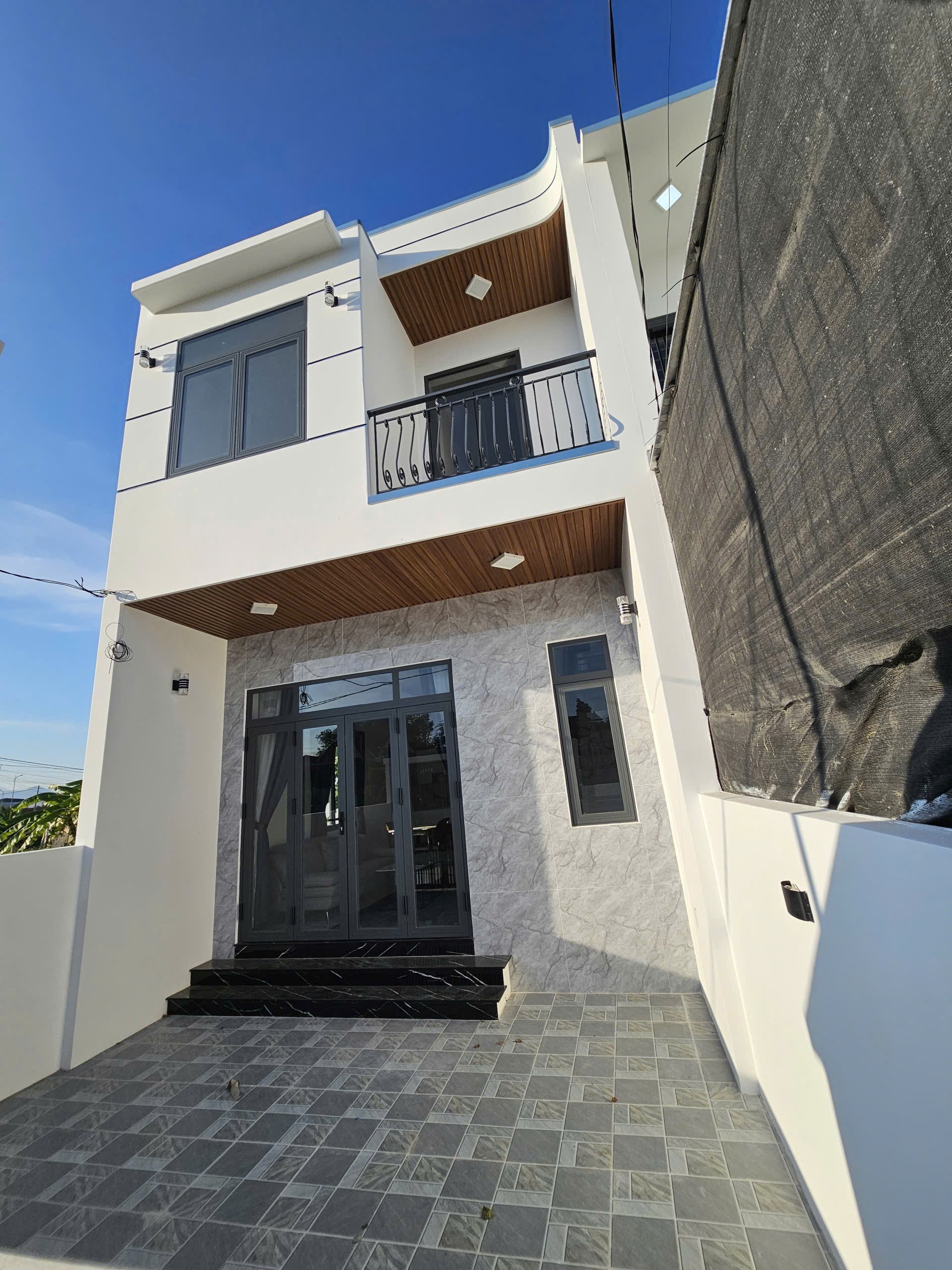 Bán nhà Diên Toàn 2 tầng mới xây ngay phía sau lưng bến xe liên tỉnh phía Nam Nha Trang 2