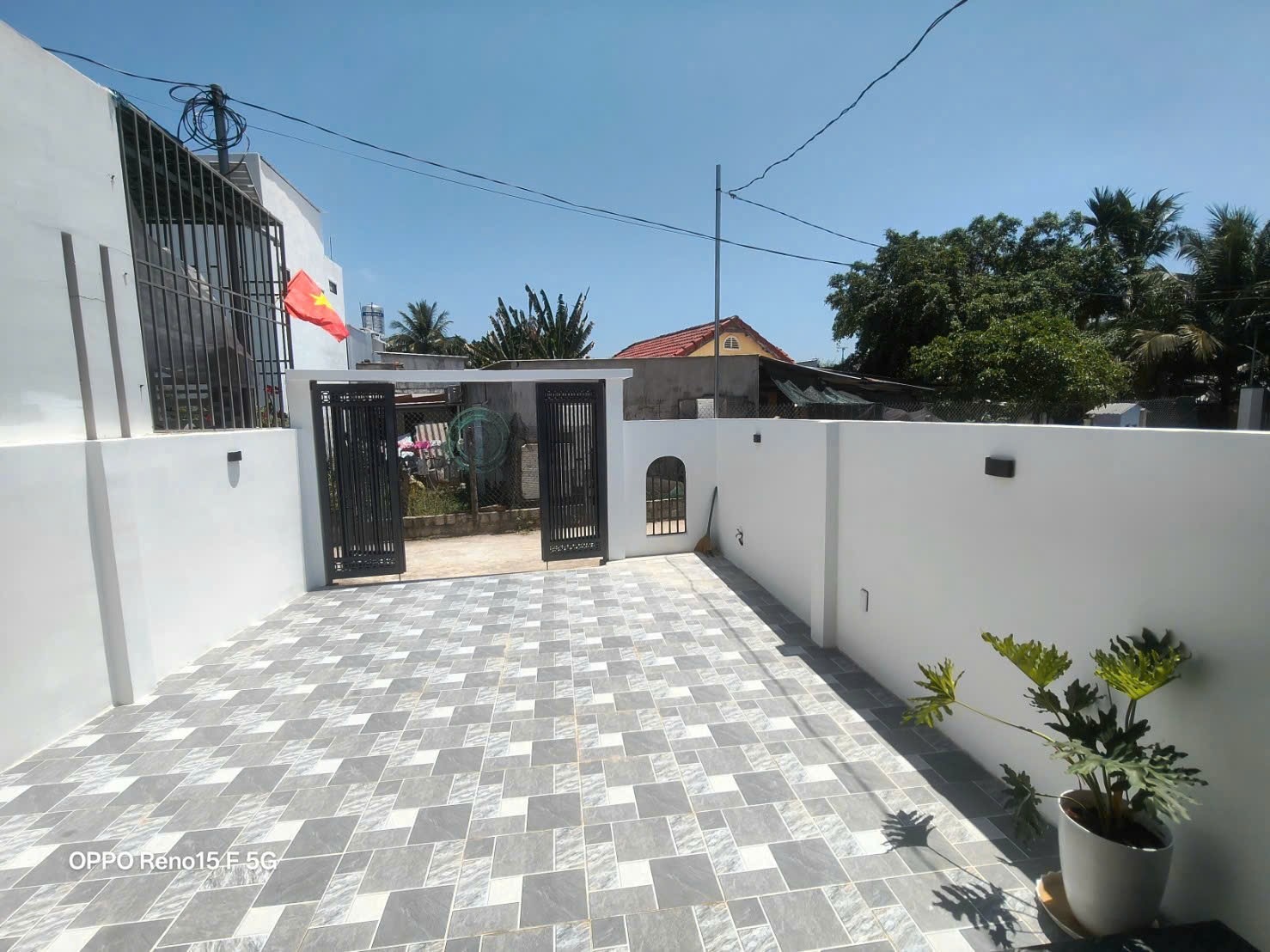 Bán nhà Diên Sơn mới xây rộng rãi ô tô tận nơi hẻm Ấp Tân Sinh - dân cư đông 4