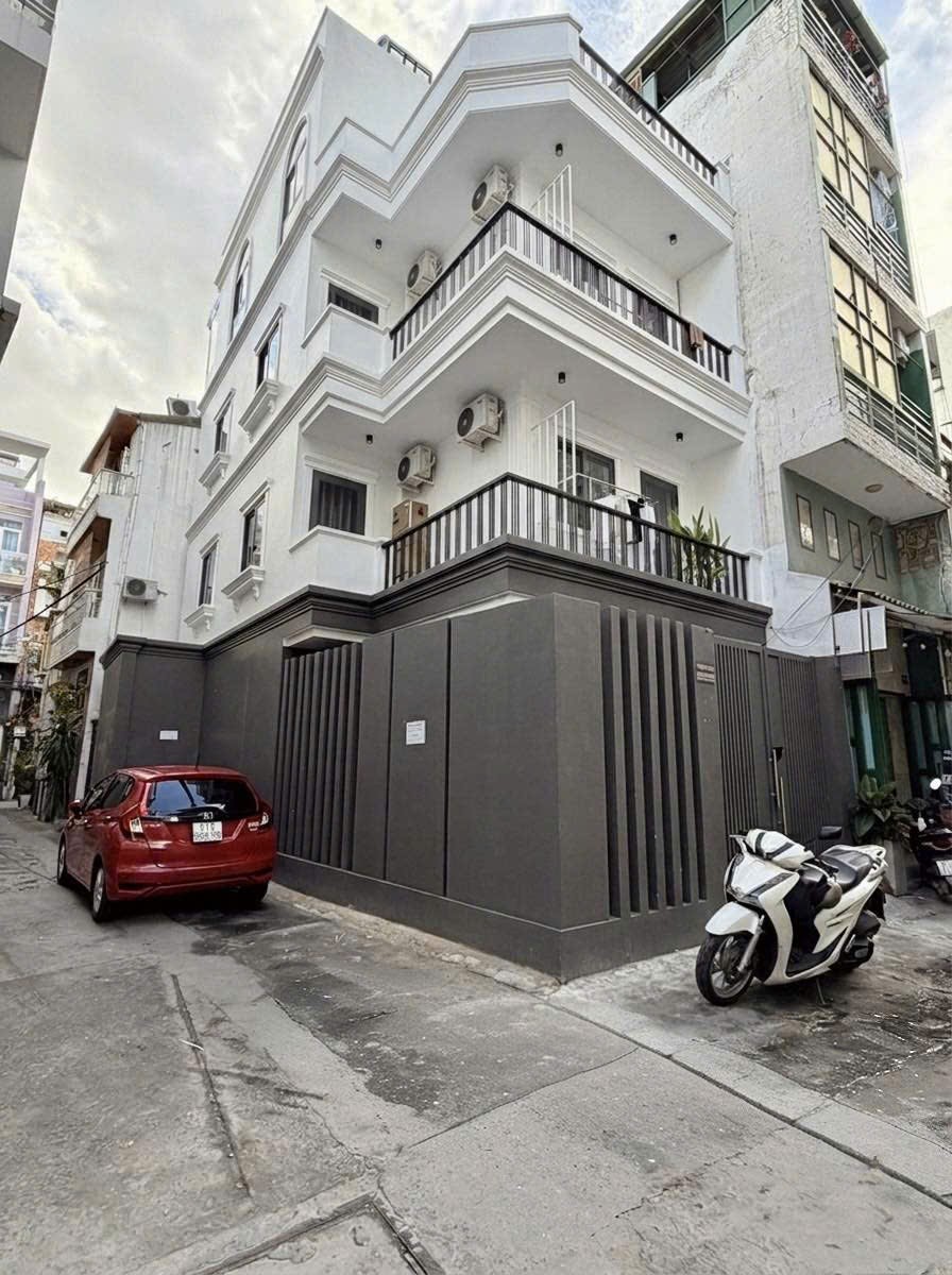 CHDV 5 TẦNG THANG MÁY - LÔ GÓC HUỲNH VĂN BÁNH 70m2 - 18 TỶ 16