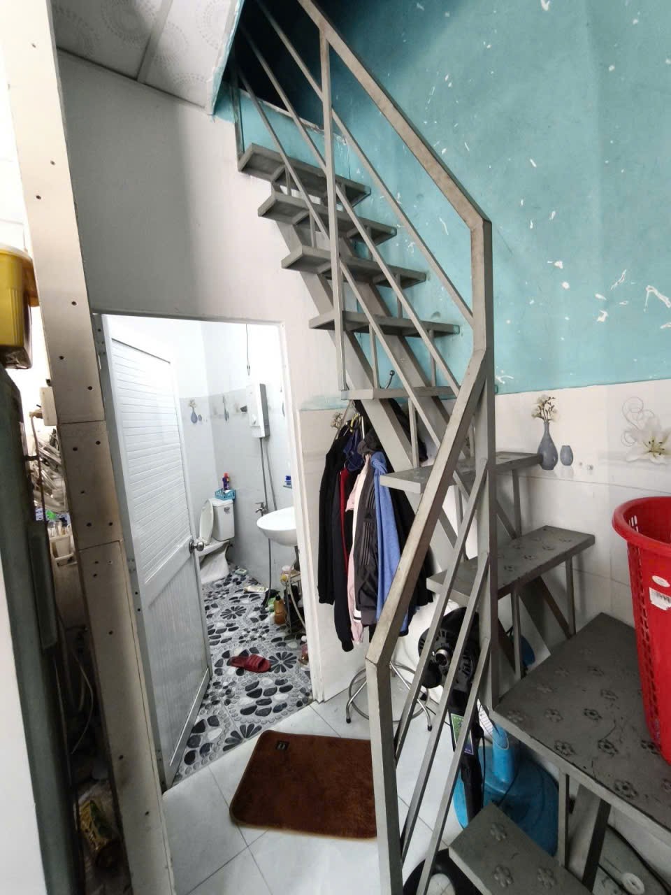 Cần bán Nhà mặt tiền Phường Linh Đông, Thủ Đức, Diện tích 40m², Giá 01.9 Tỷ