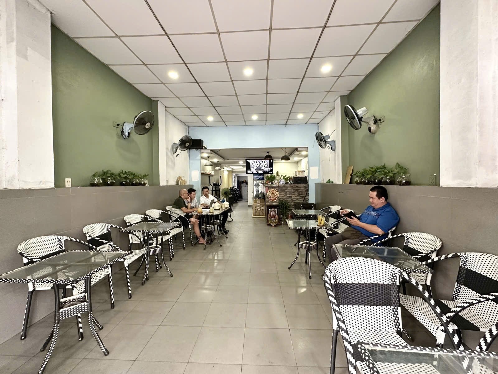 MẶT TIỀN NGUYỄN HỮU CẢNH ĐỐI DIỆN SAIGON PEARL - 5 TẦNG THANG MÁY - DÒNG TIỀN 850TR/NĂM 14