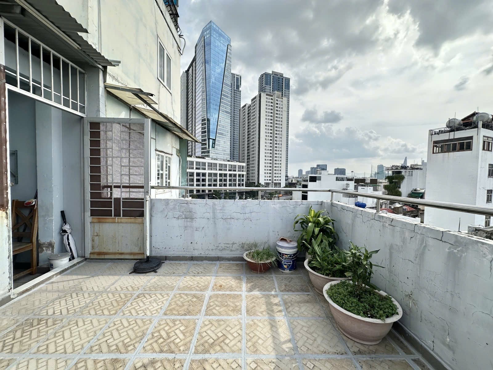 MẶT TIỀN NGUYỄN HỮU CẢNH ĐỐI DIỆN SAIGON PEARL - 5 TẦNG THANG MÁY - DÒNG TIỀN 850TR/NĂM 3