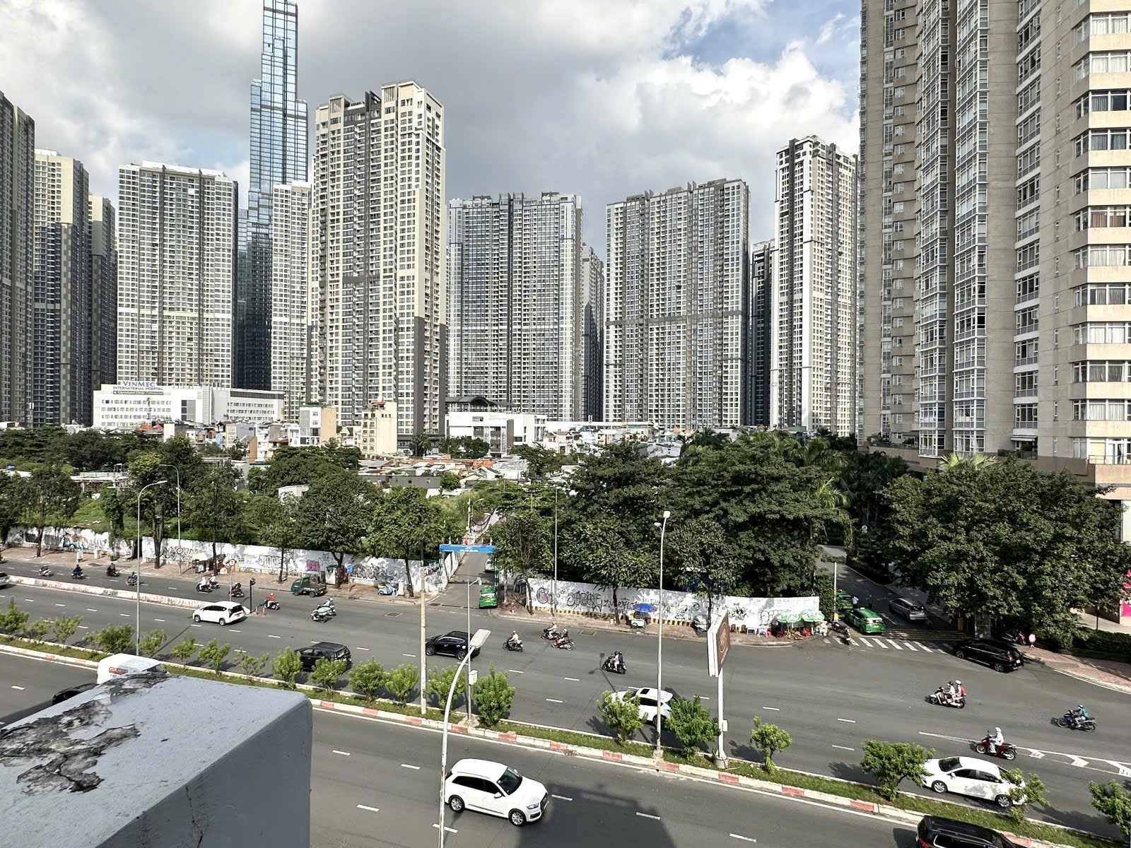 MẶT TIỀN NGUYỄN HỮU CẢNH ĐỐI DIỆN SAIGON PEARL - 5 TẦNG THANG MÁY - DÒNG TIỀN 850TR/NĂM 2