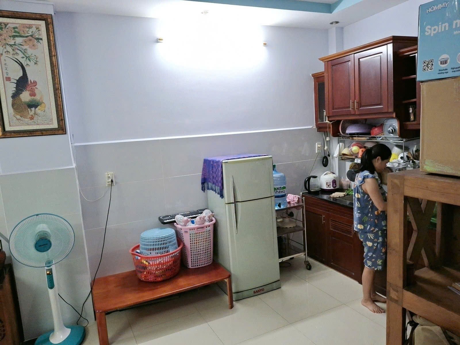 NHÀ 30M2 3 LẦU ĐÚC - LINH CHIỂU THỦ ĐỨC - KO QUY HOẠCH KO LỘ GIỚI - 2,9 TỶ 6