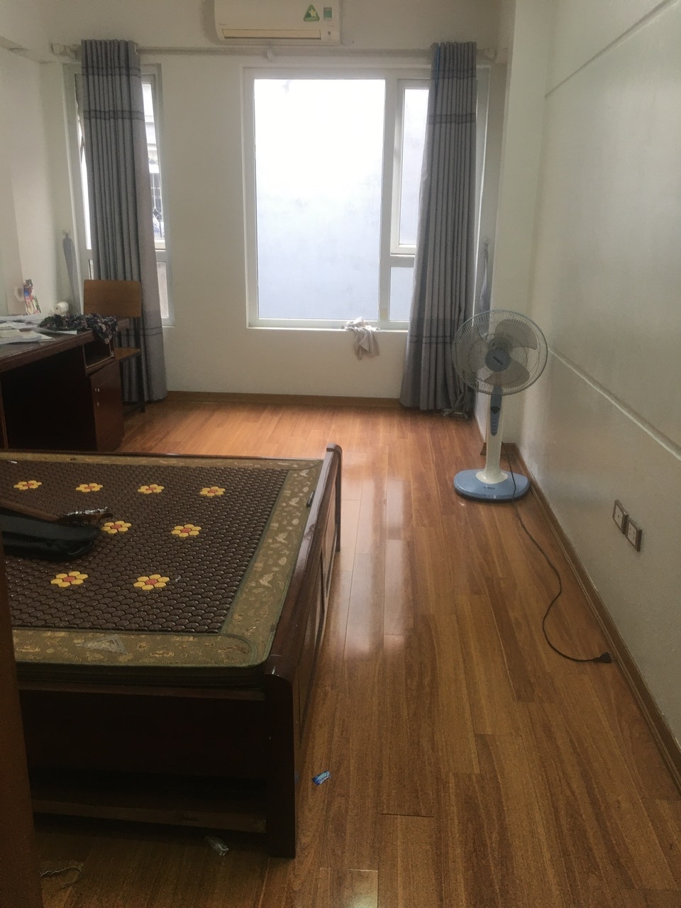 Cho thuê nhà riêng Dịch Vọng Cầu Giấy 35m x 5T giá 13 triệu ở NHÓM 2