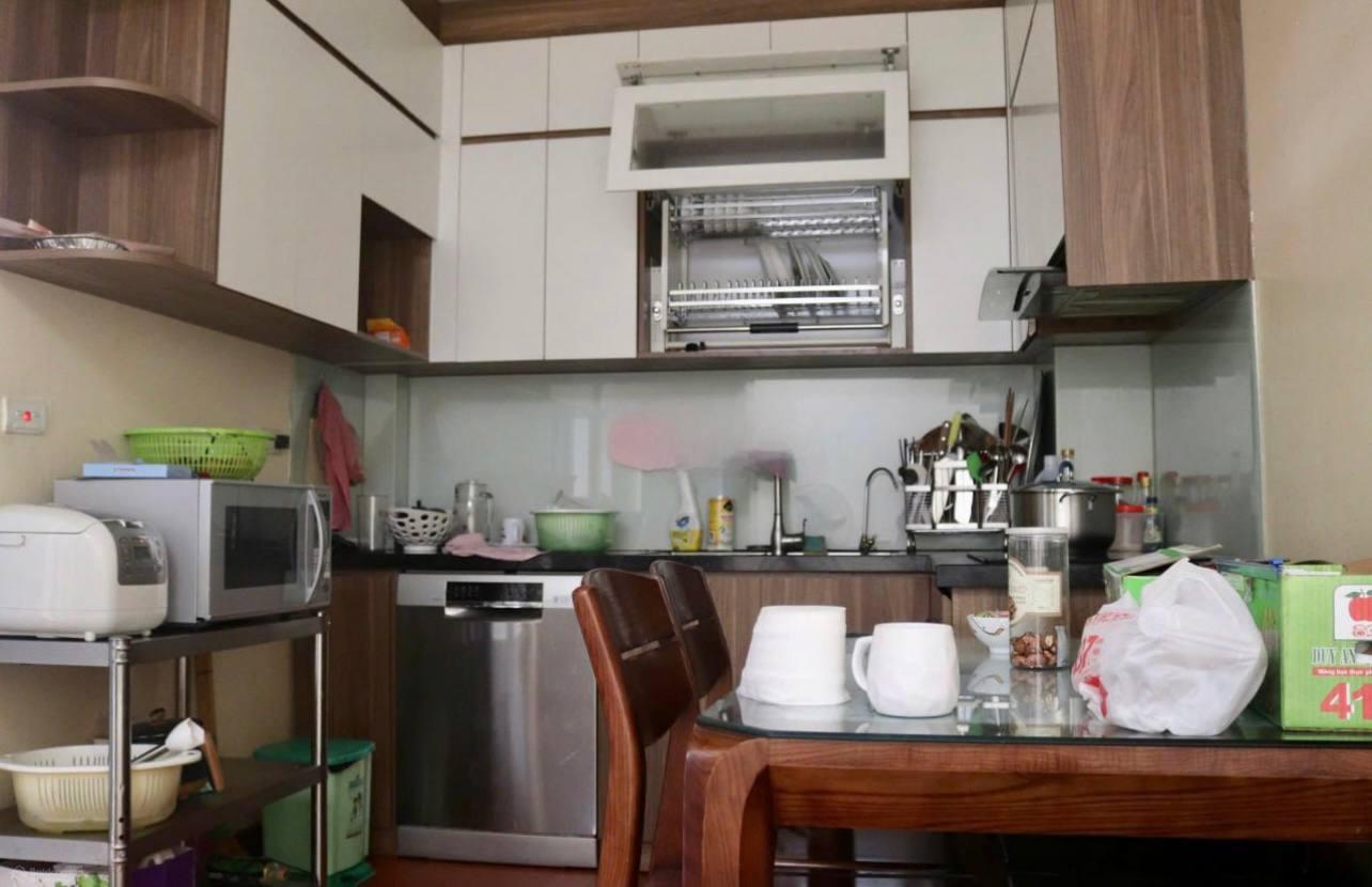 Cho thuê nhà riêng ngõ 255 Dịch Vọng Cầu Giấy 35m X 5T giá 13tr Ở NHÓM 2