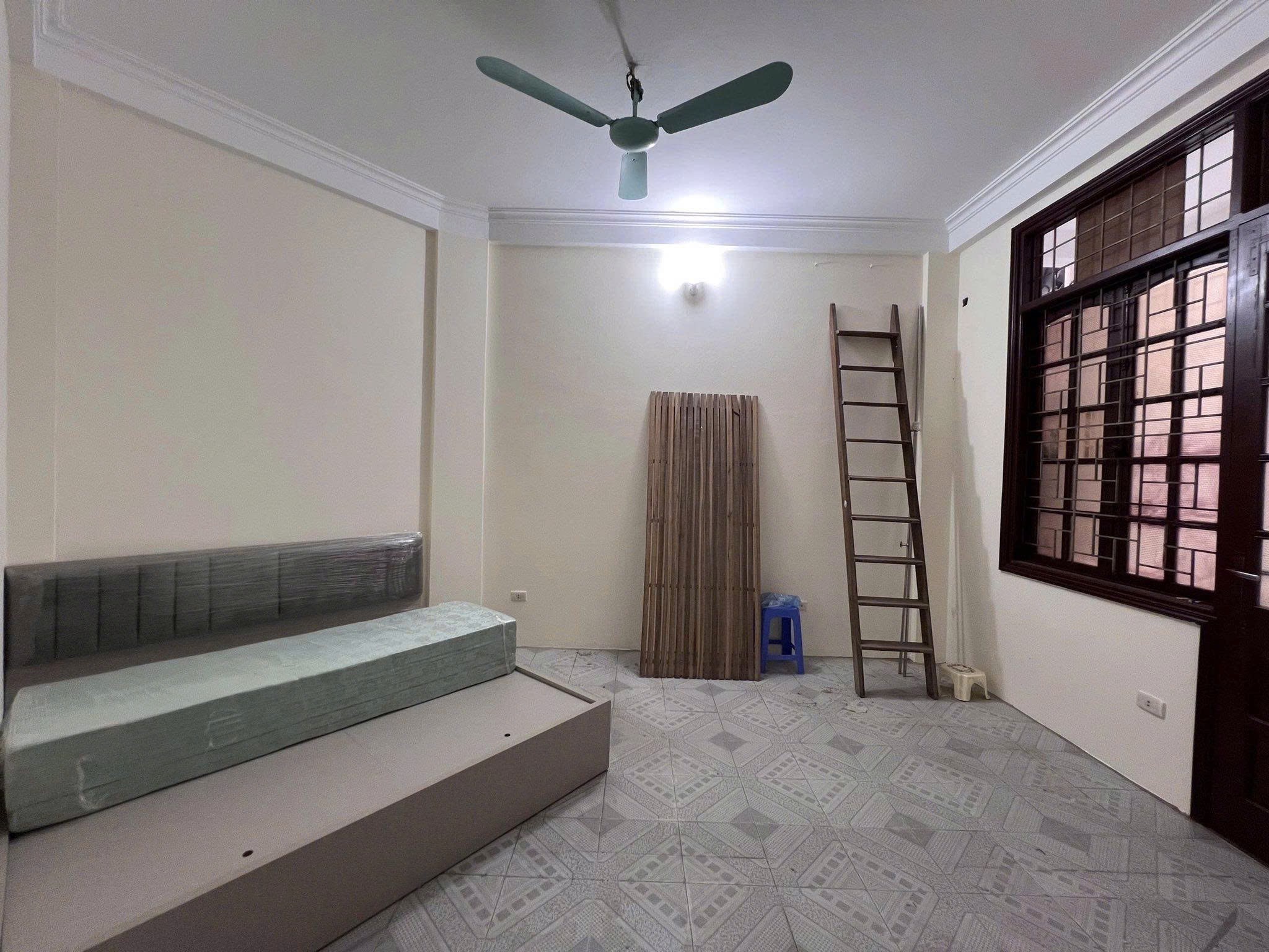 Cho thuê nhà riêng Đông Quan, Cầu Giấy DTSD  70m X 3T giá 13 triệu 3