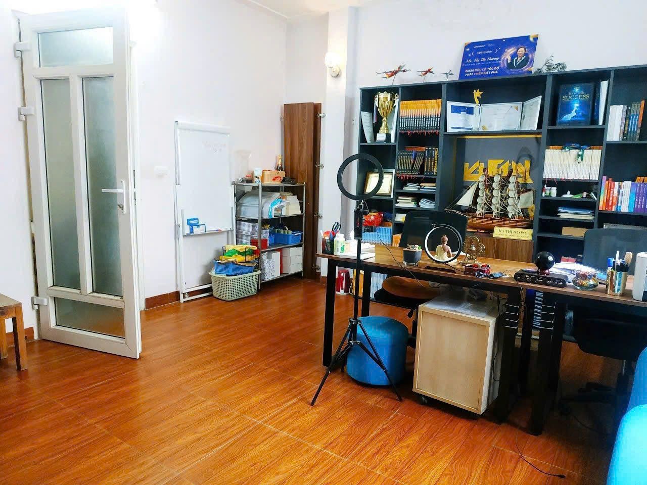 Cho thuê nhà ngõ 445 Nguyễn Khang, Cầu Giấy 35M X 5T giá 10tr Ở VÀ KD ONLINE