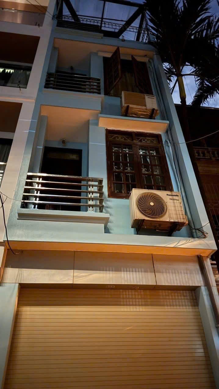 Cho thuê nhà riêng ngõ Ô TÔ - KD Vương Thừa Vũ, Thanh Xuân 50M X 4T giá 15 triệu