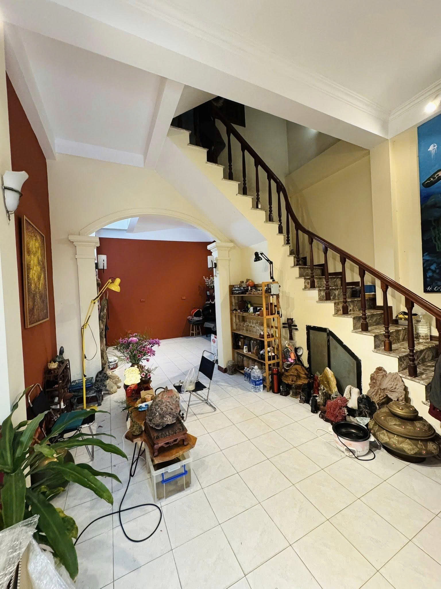 Cho thuê nhà ngõ Ô TÔ 61 Lạc Trung, Hai Bà Trưng 50M X 4T giá 15 triệu 2