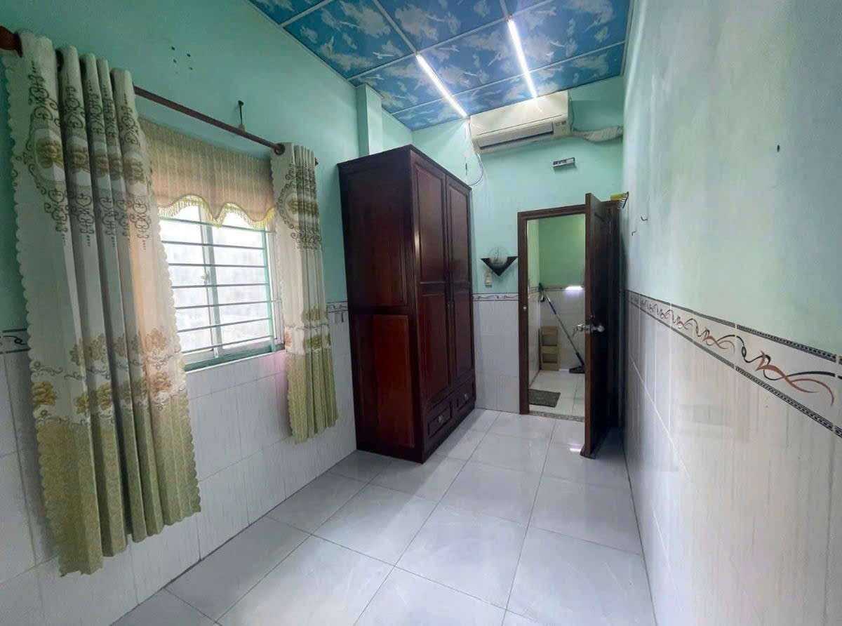 NHÀ ĐẸP 3 TẦNG– SỔ HỒNG RIÊNG – KO QUY HOẠCH- TRUNG TÂM DĨ AN – 1,85 TỶ