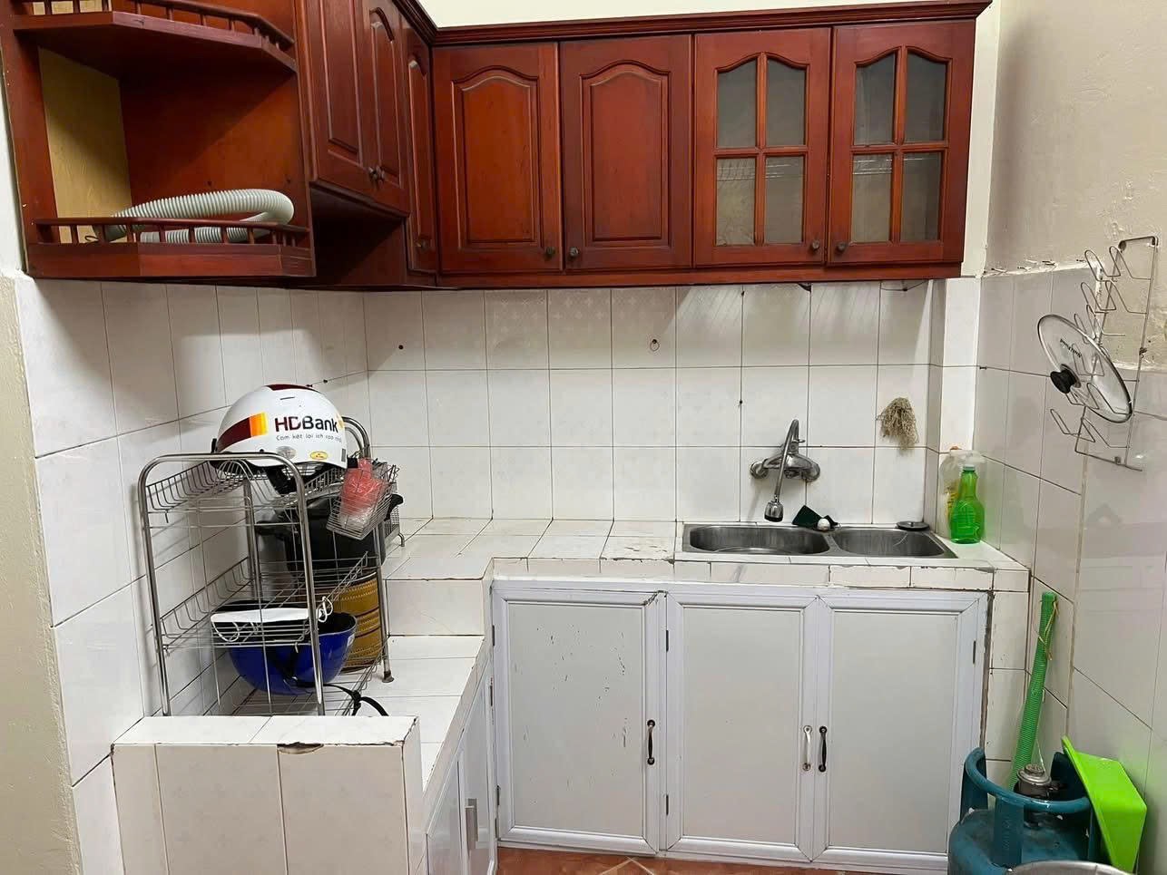 Cho thuê nhà ngõ 5 Hoàng Quốc Việt, Cầu Giấy 42M X 3T giá 12 triệu 2