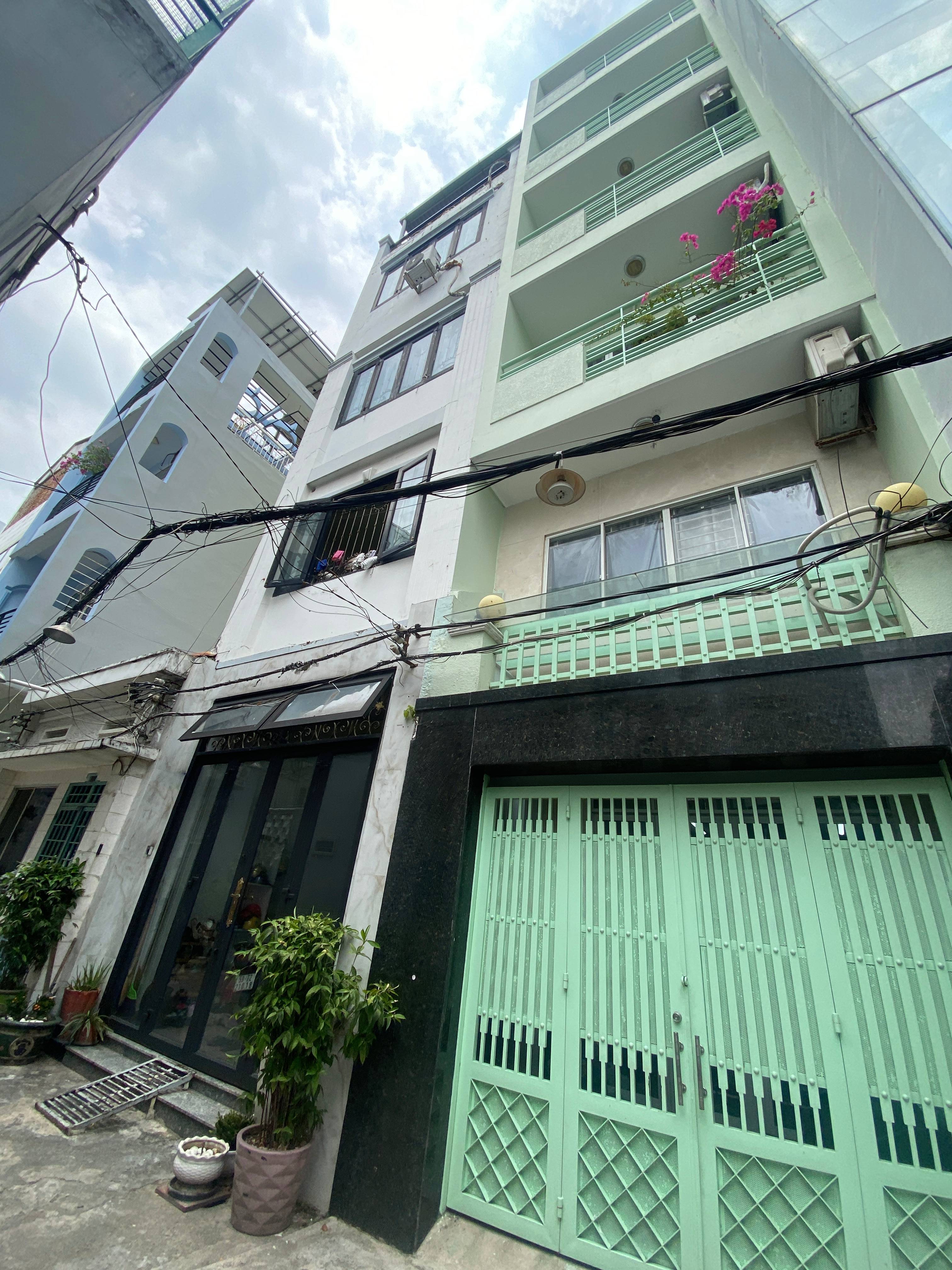 Bán Nhà Đường Đinh Công Tráng Q1.DT:4x21m.Giá 19,8 tỷ