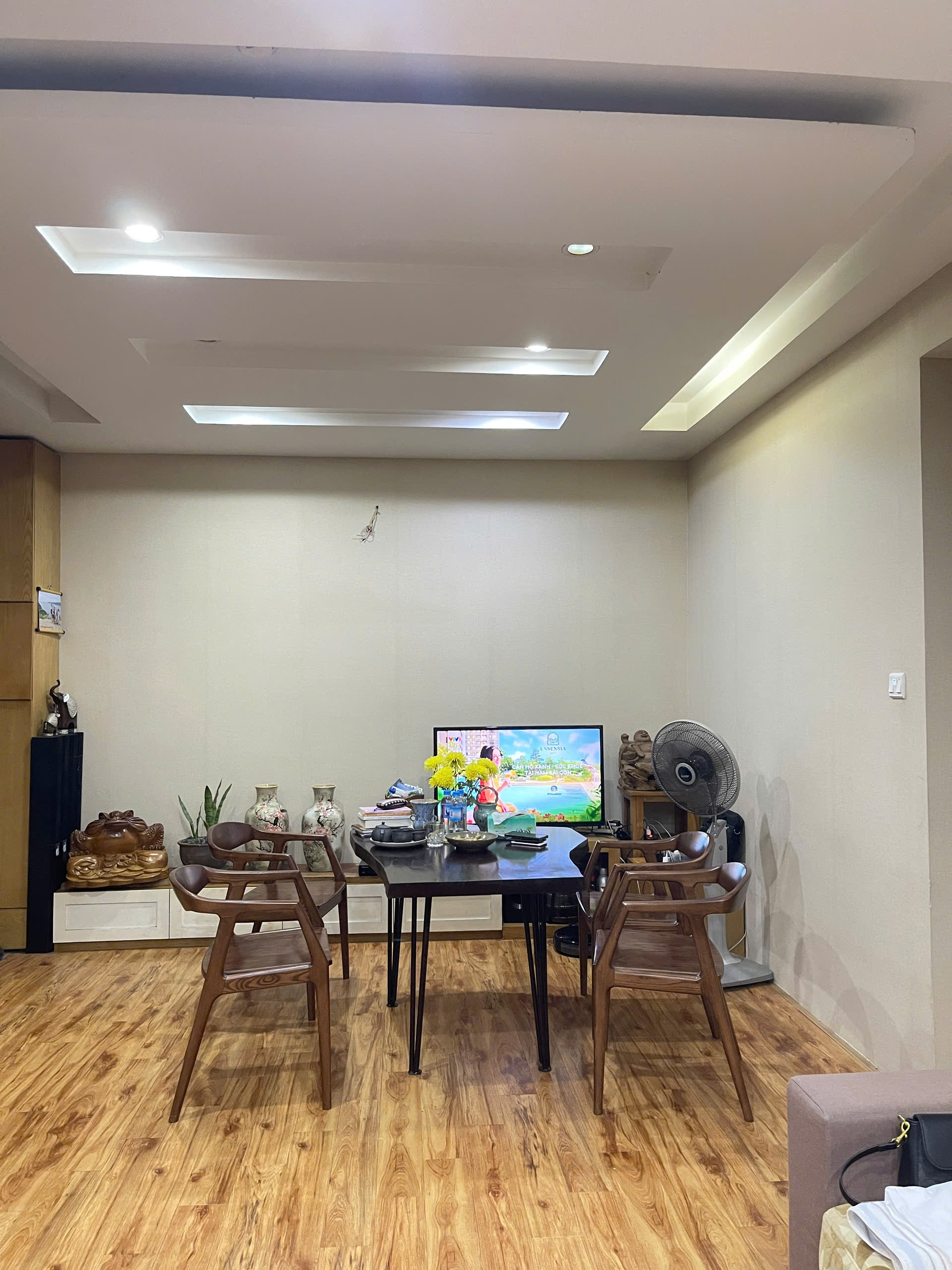 BÁ.N CĂN HỘ 2PN tầng trung tại tòa A Mulberry Lane, giá 7 tỷ 3