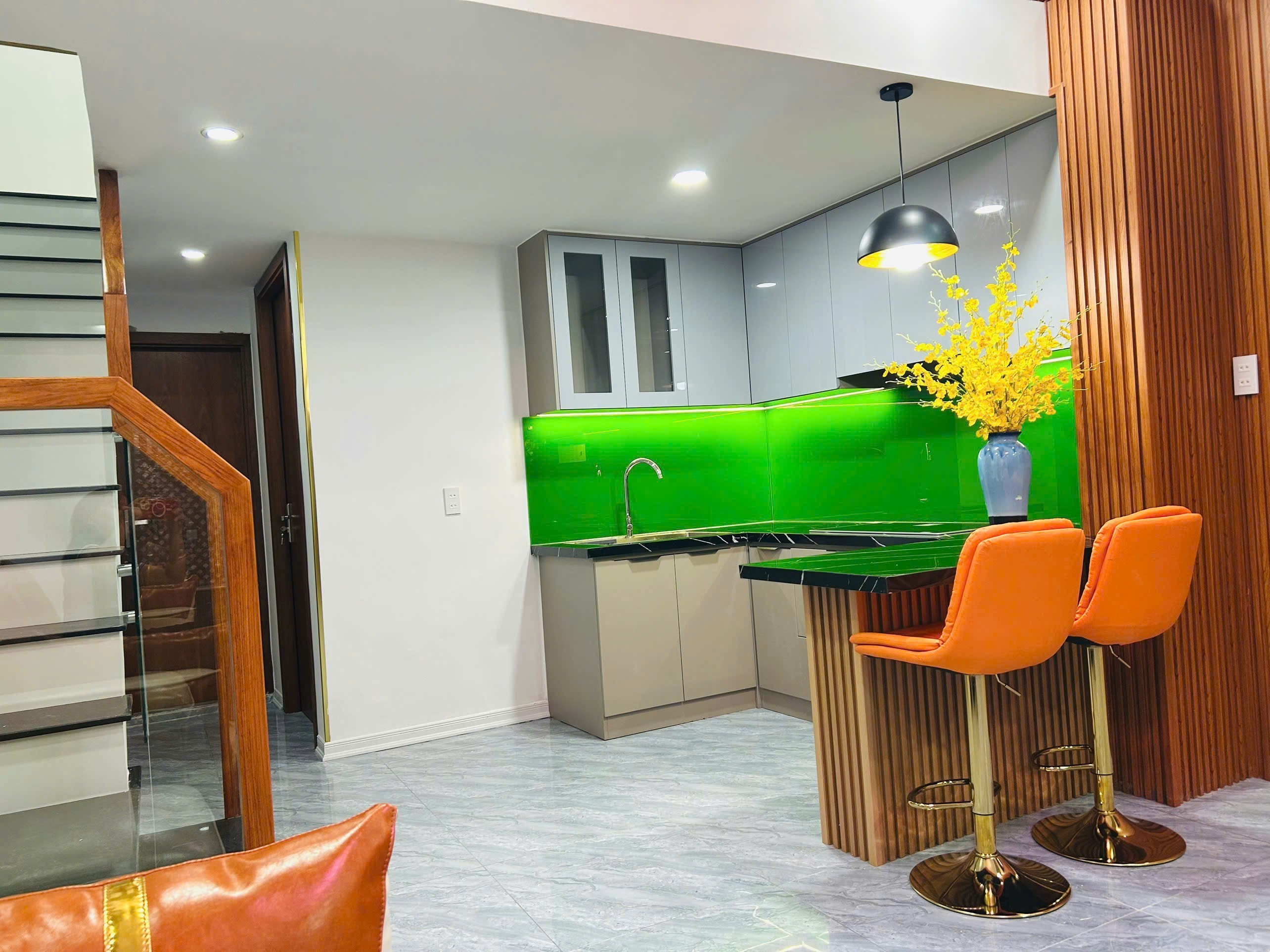 Nhà 2 tầng mới hẻm đường 2/4 Nha Trang, full nội thất cao cấp, gần Champa Island 2