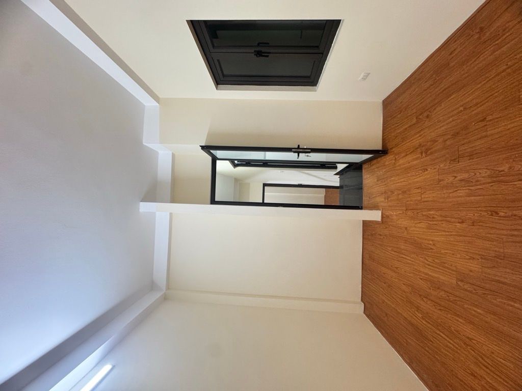 Siêu Hiếm. Bán Nhà Sài Đồng, Long Biên 33m2, 4T chỉ 5,7 tỷ (ngõ ô tô đỗ gần) 4