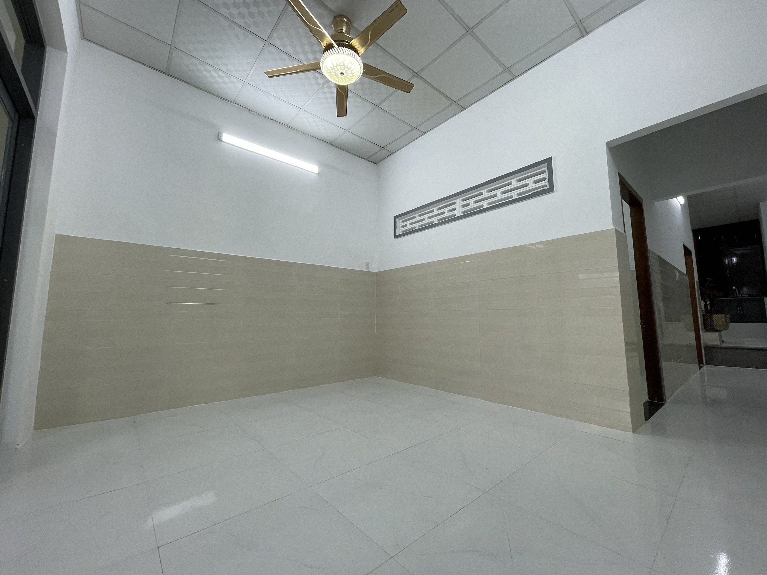 Cho Thuê Nhà Gần Biển Nha Trang – 4PN – 133m² – Giá Rẻ 8 Triệu 3