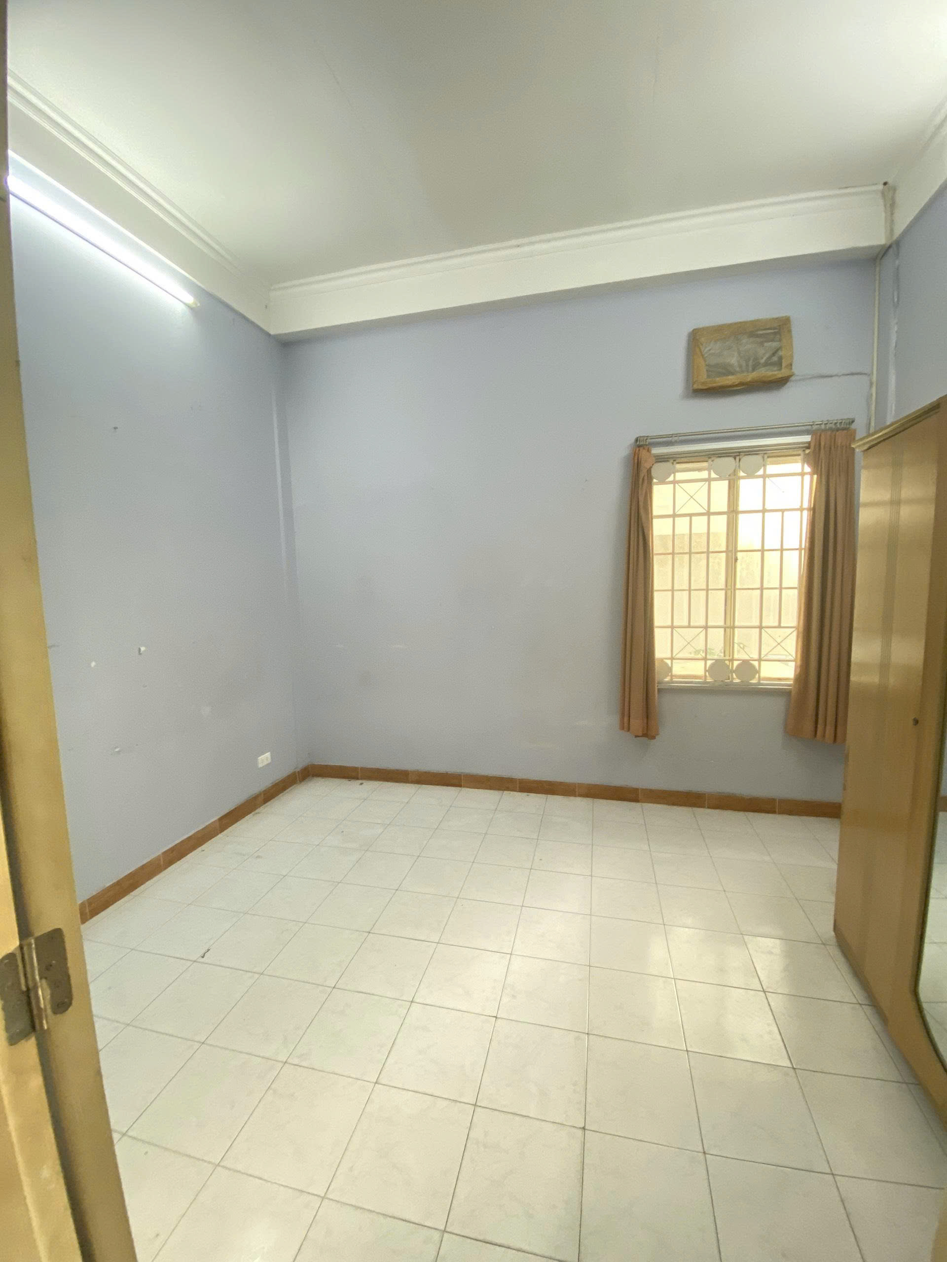 CHO THUÊ NHÀ HẺM XE TẢI ĐƯỜNG SỐ 17 LIỀN KỀ GIGAMALL GIÁ 14TR TRỆT 1 LẦU 6