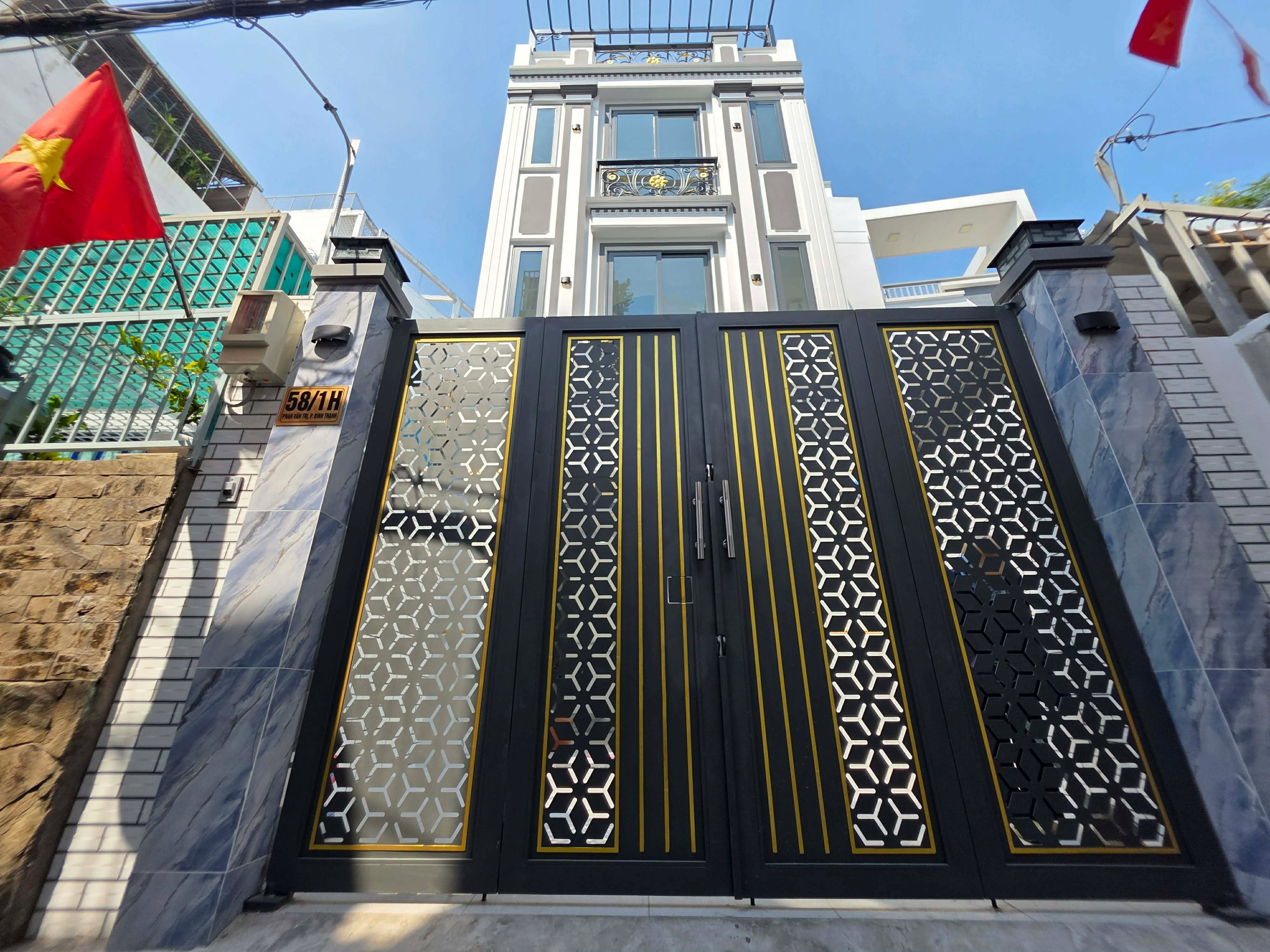 CHDV 4 TẦNG THANG MÁY MỚI 100% - PHAN VĂN TRỊ - 113m2 - 12.9 TỶ