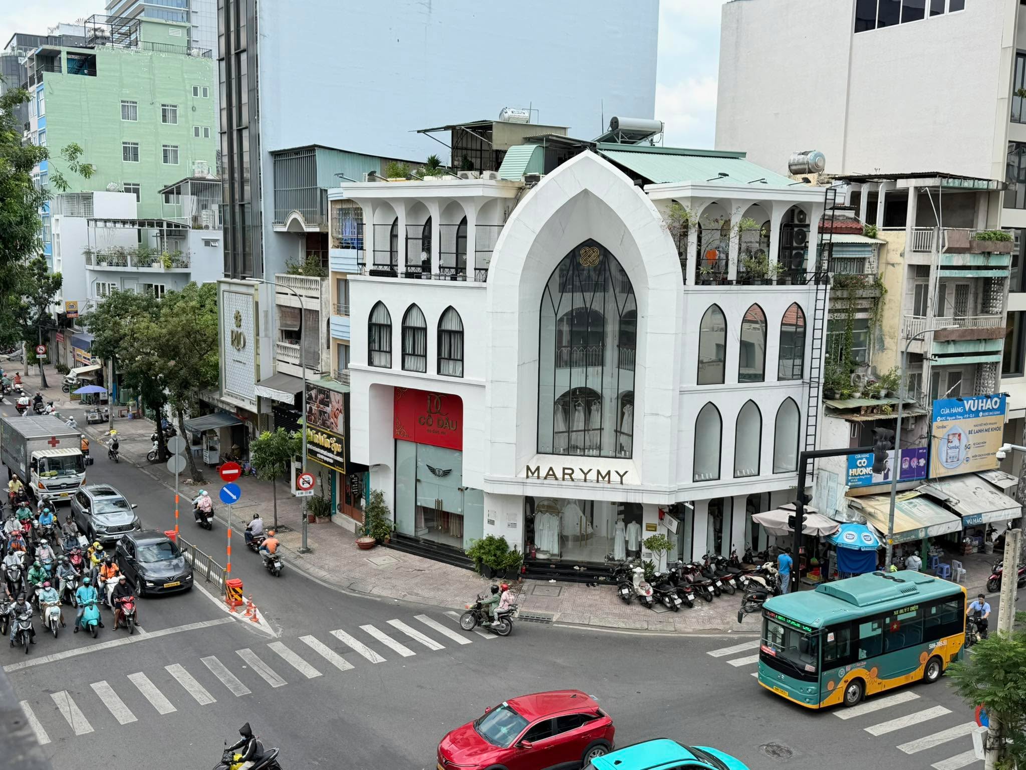 MT LÝ CHÍNH THẮNG Q3: 60m2 A4 - ĐỐI DIỆN METROPOLE - 4 TẦNG - 30 TỶ