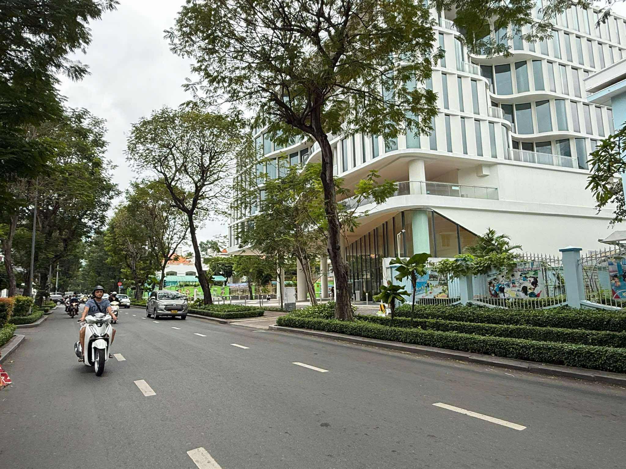 SIÊU TÀI SẢN - GÓC 2 MẶT TIỀN TRƯƠNG ĐỊNH Q3 - 3 TẦNG - 817m² - 560 TỶ 2