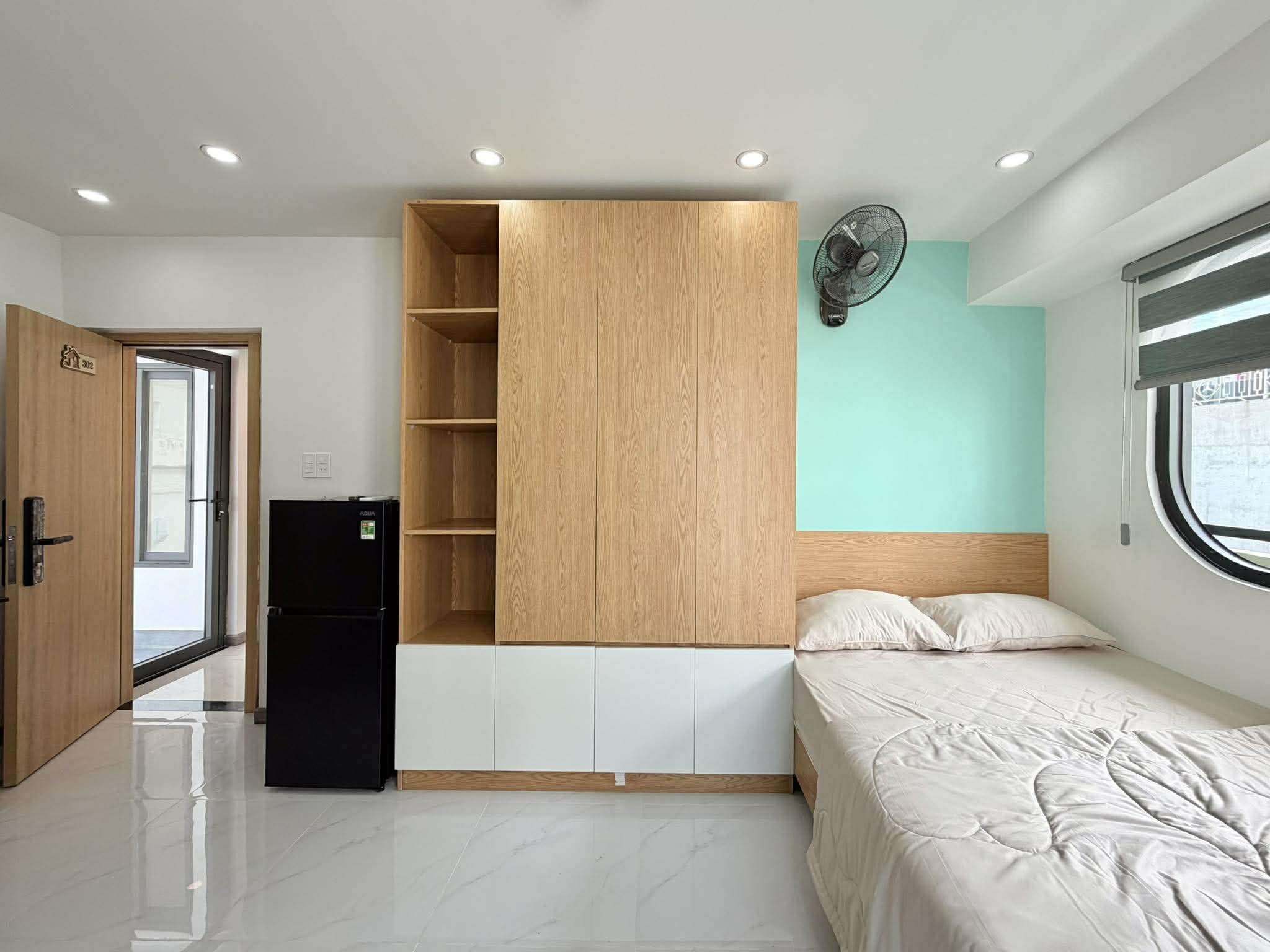 CHDV 4 TẦNG ĐIỆN BIÊN PHỦ Q.10 - NGANG HIẾM 6.6m - LÔ GÓC 3 MẶT THOÁNG 9