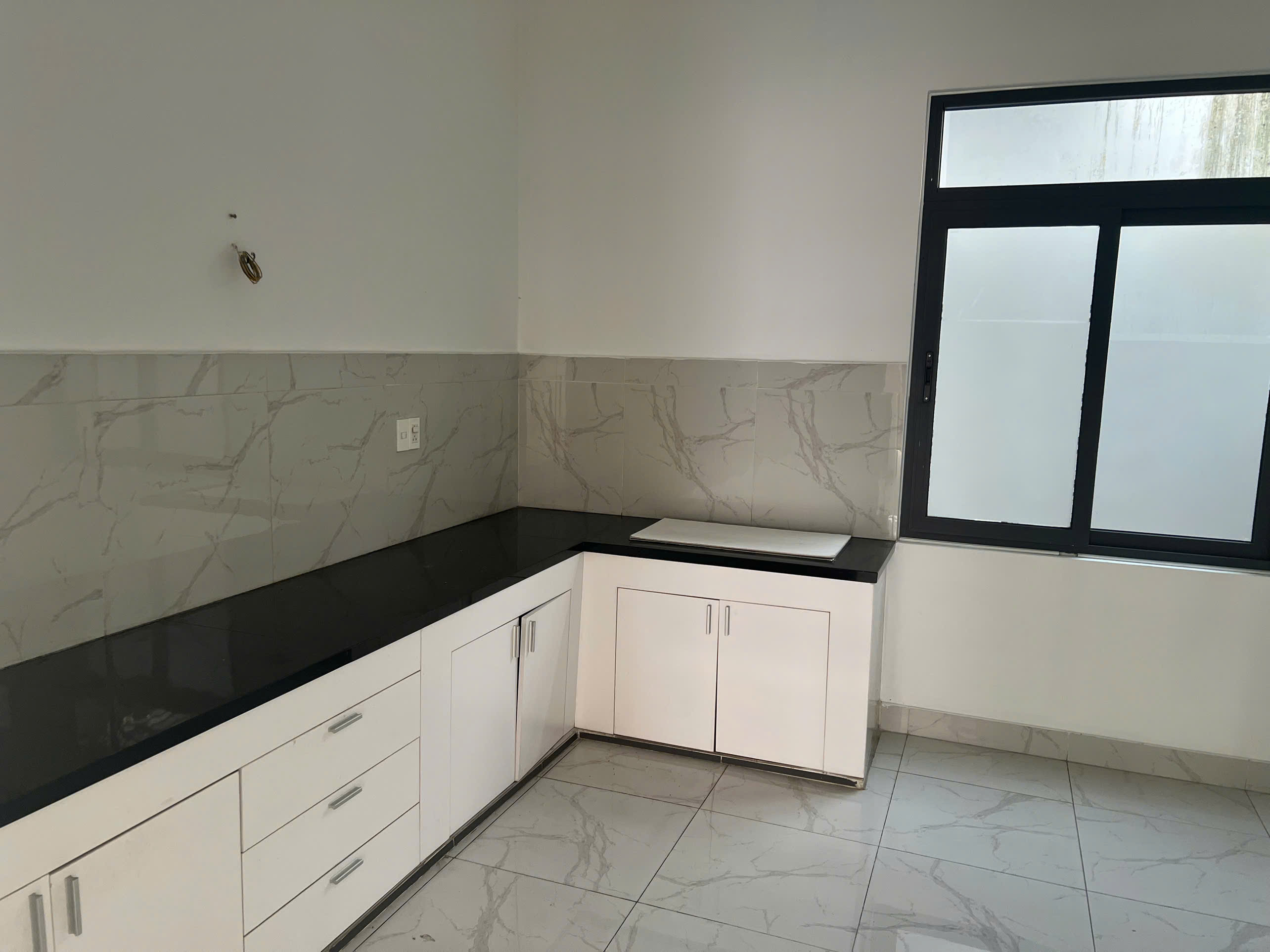 cho thuê nhà MT KDC Sông Đà ,P. Hiệp Bình Chánh.Trệt 3 lầu giá 20tr 3