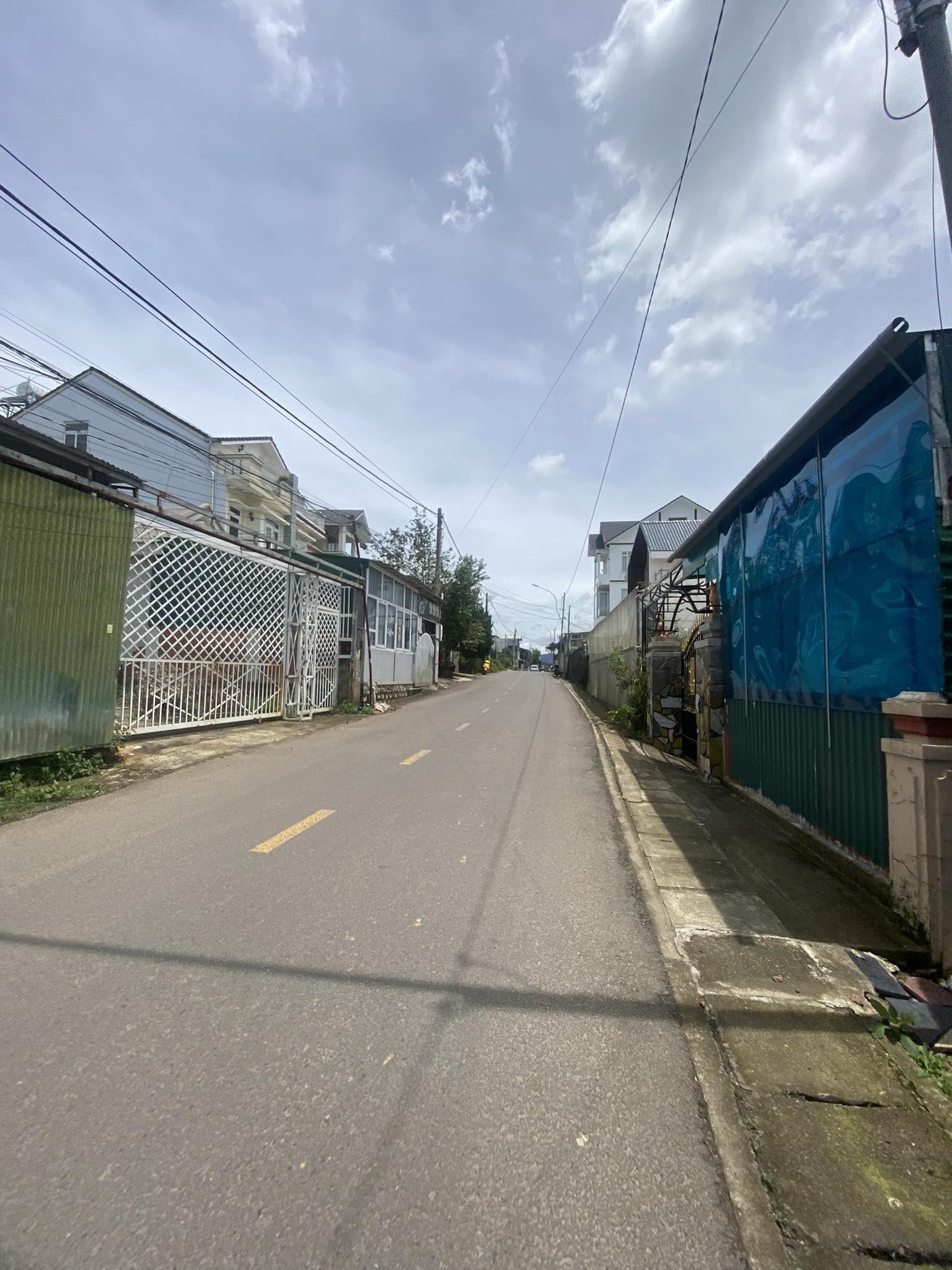 CẦN TIỀN BÁN GẤP ĐẤT BIỆT THỰ ĐƯỜNG TRẦN ĐẠI NGHĨA, ĐÀ LẠT 267M2 GIÁ 8.7 TỶ 2