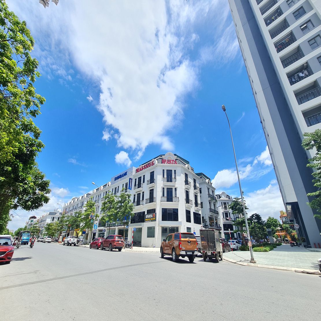 Nhà mới 5 tầng về hoàn thiện là ở hoặc KD 78m2 Trâu Quỳ, GL đường 22m. Lh 0989894845 2