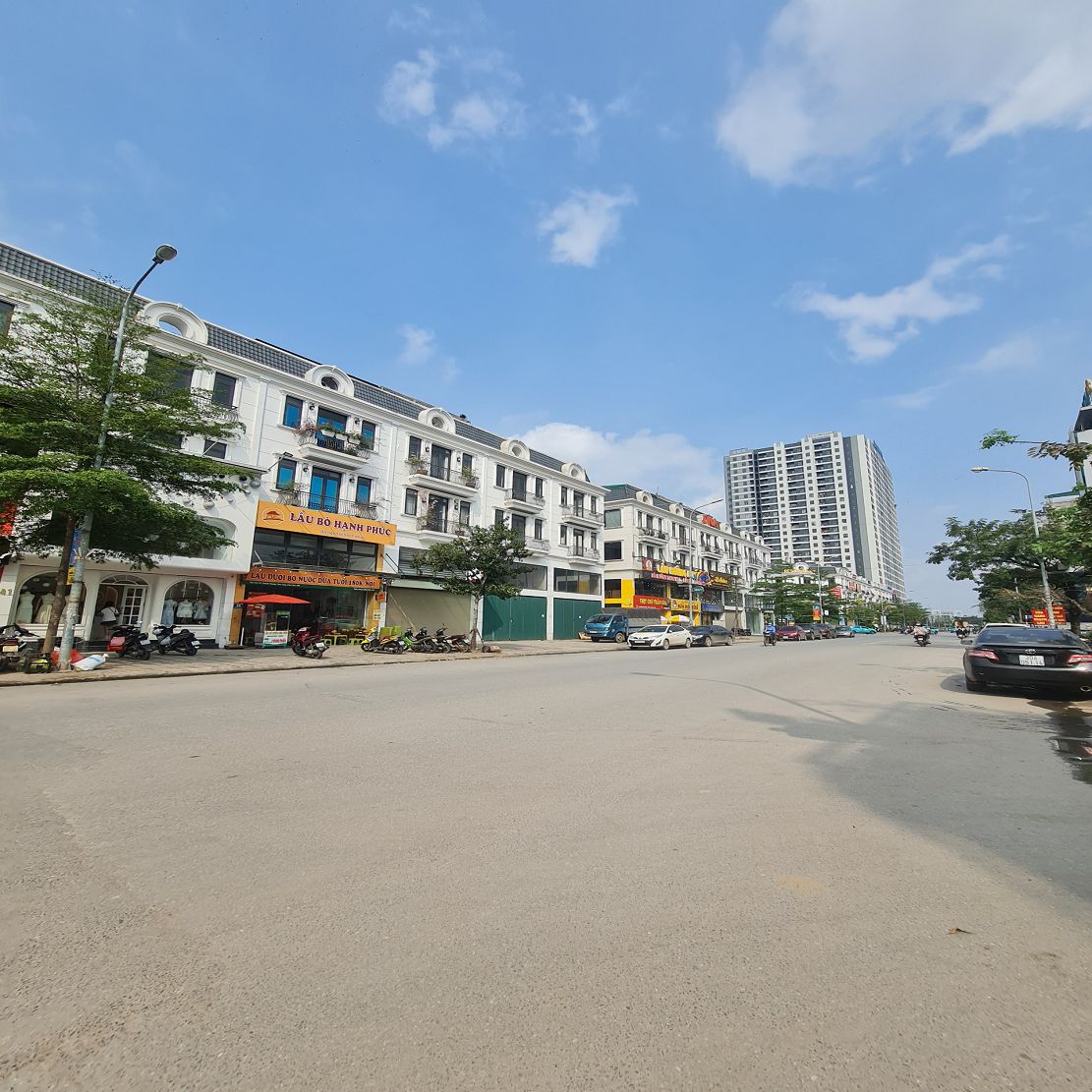 Nhà mới 5 tầng về hoàn thiện là ở hoặc KD 78m2 Trâu Quỳ, GL đường 22m. Lh 0989894845 3