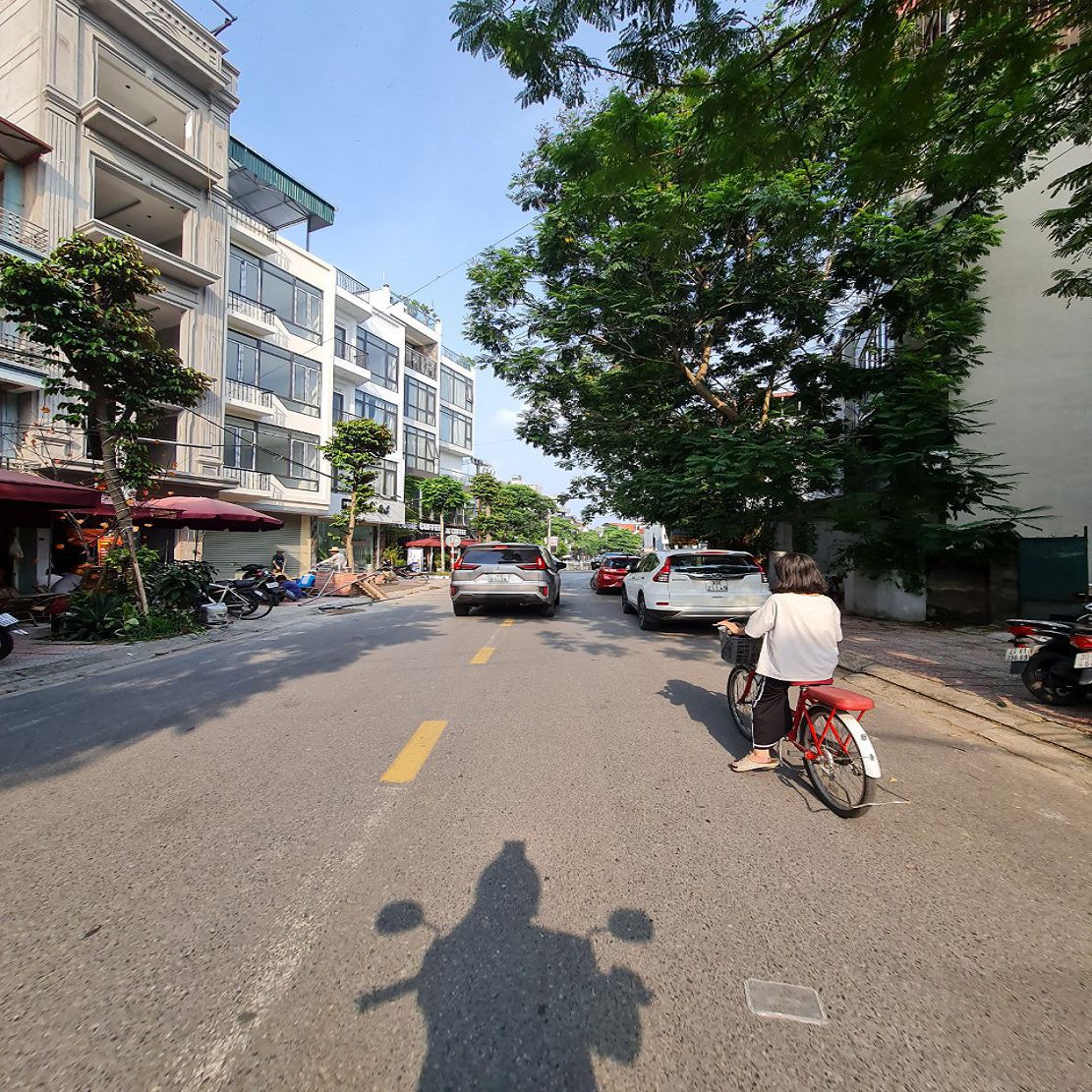 Đất Trâu Quỳ, GL. 100m2, mt 5m đường 15m kinh doanh sầm uất. Chỉ 15 tỷ hơn. Lh 0989894845 2