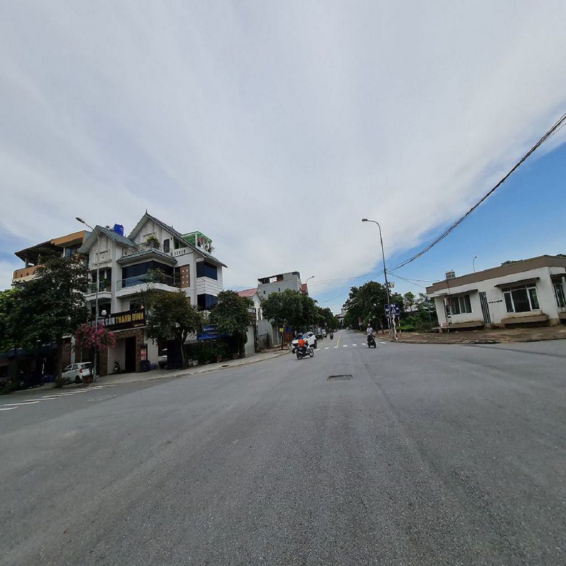 Đất Trâu Quỳ, GL. 100m2, mt 5m đường 15m kinh doanh sầm uất. Chỉ 15 tỷ hơn. Lh 0989894845 3