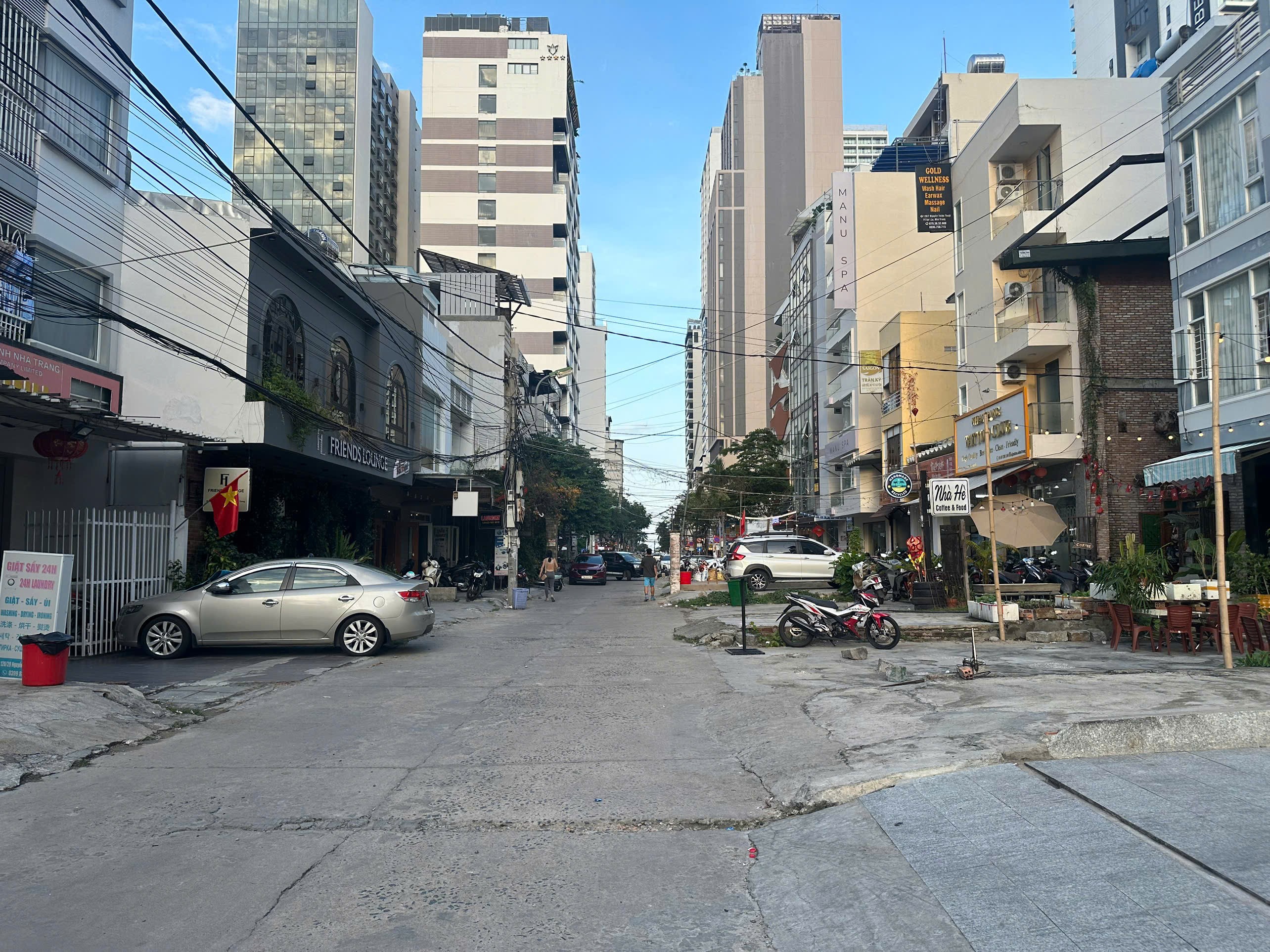 Bán nhà mặt tiền Trần Quang Khải – Khu phố Tây Nha Trang – 4 tầng gần biển 2